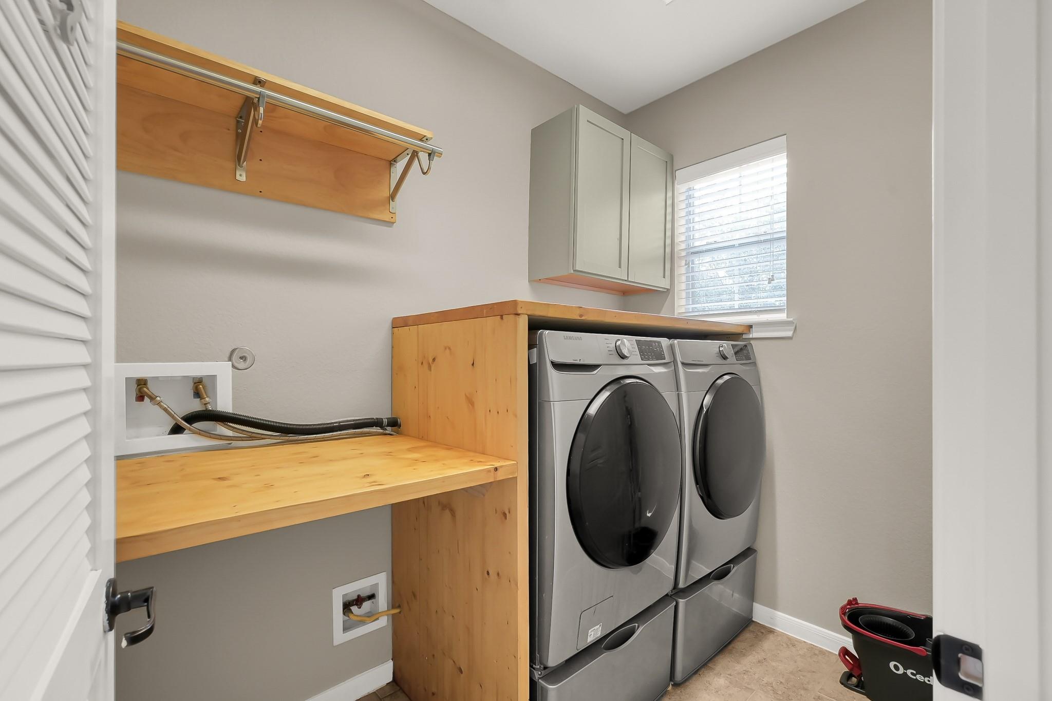 2425 W Bramlet Drive, Conroe