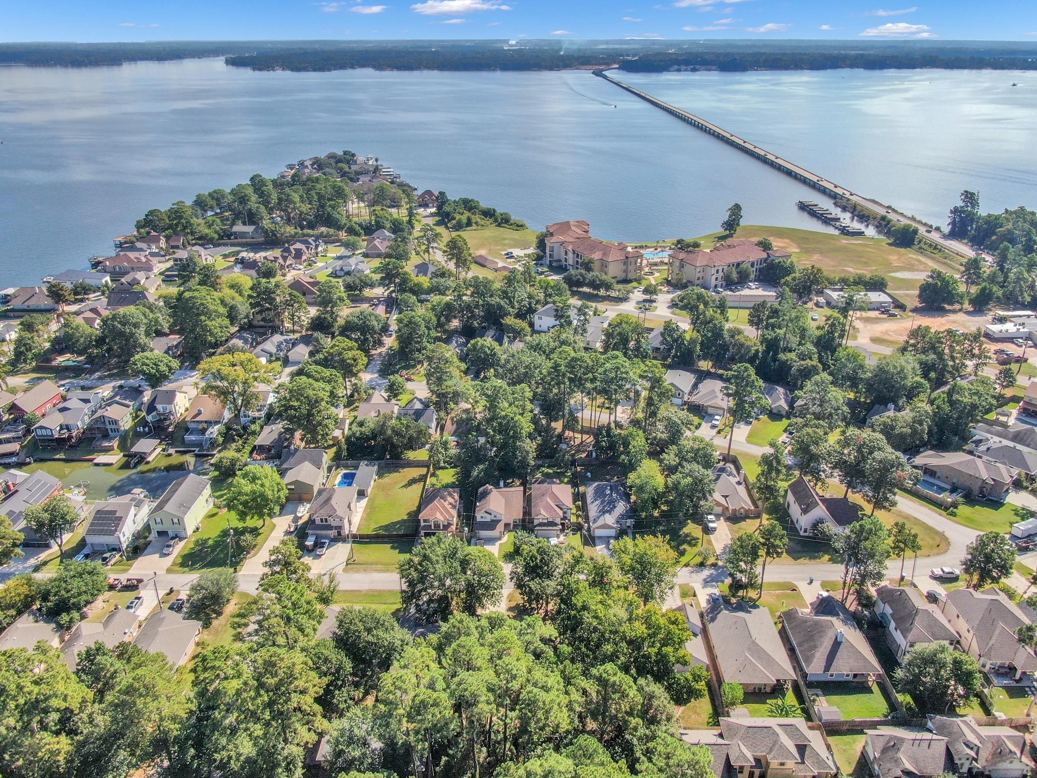 121 Clear Water Street W