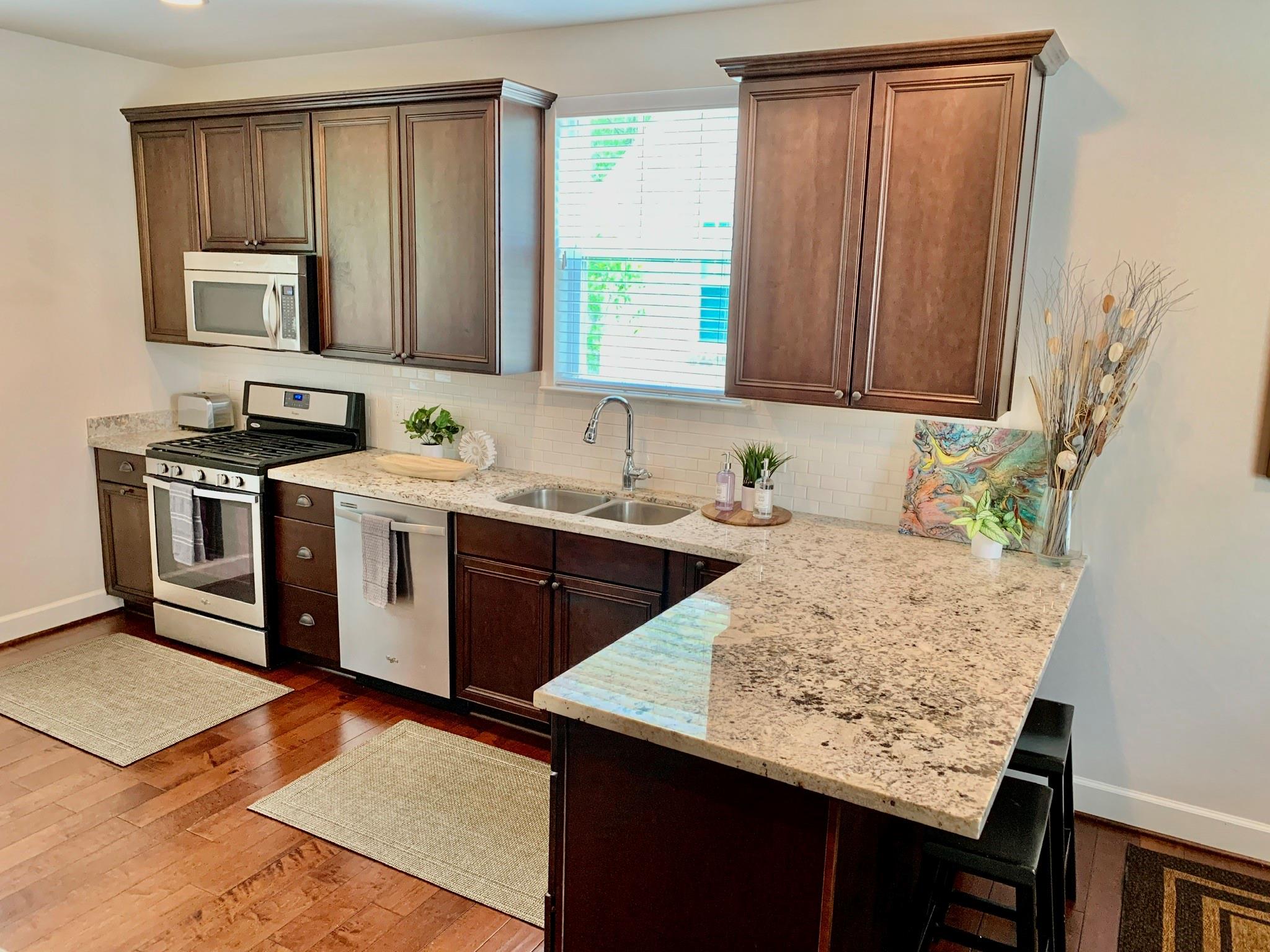 25110 Glen Loch