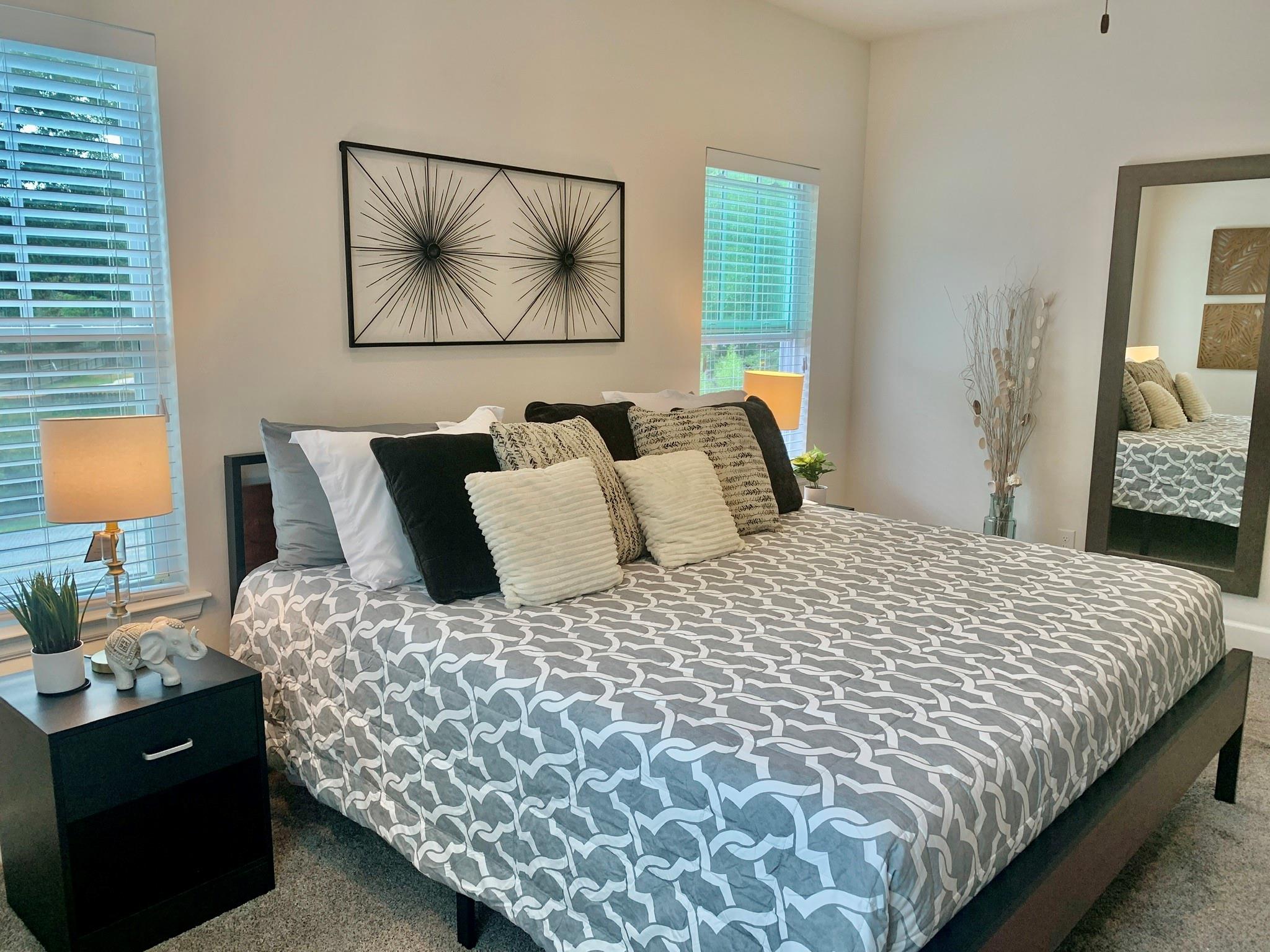 25110 Glen Loch
