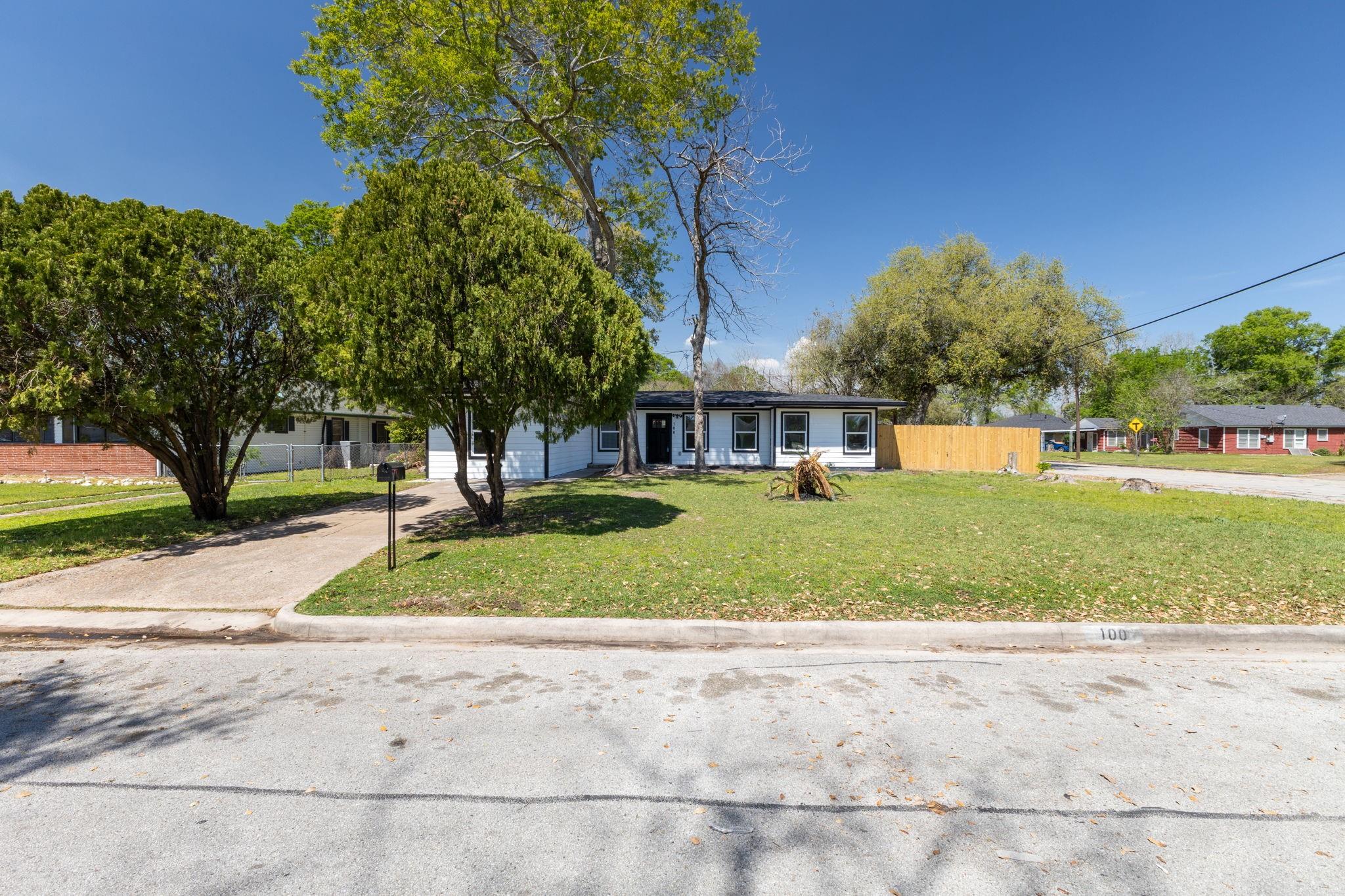 100 Harvey Avenue