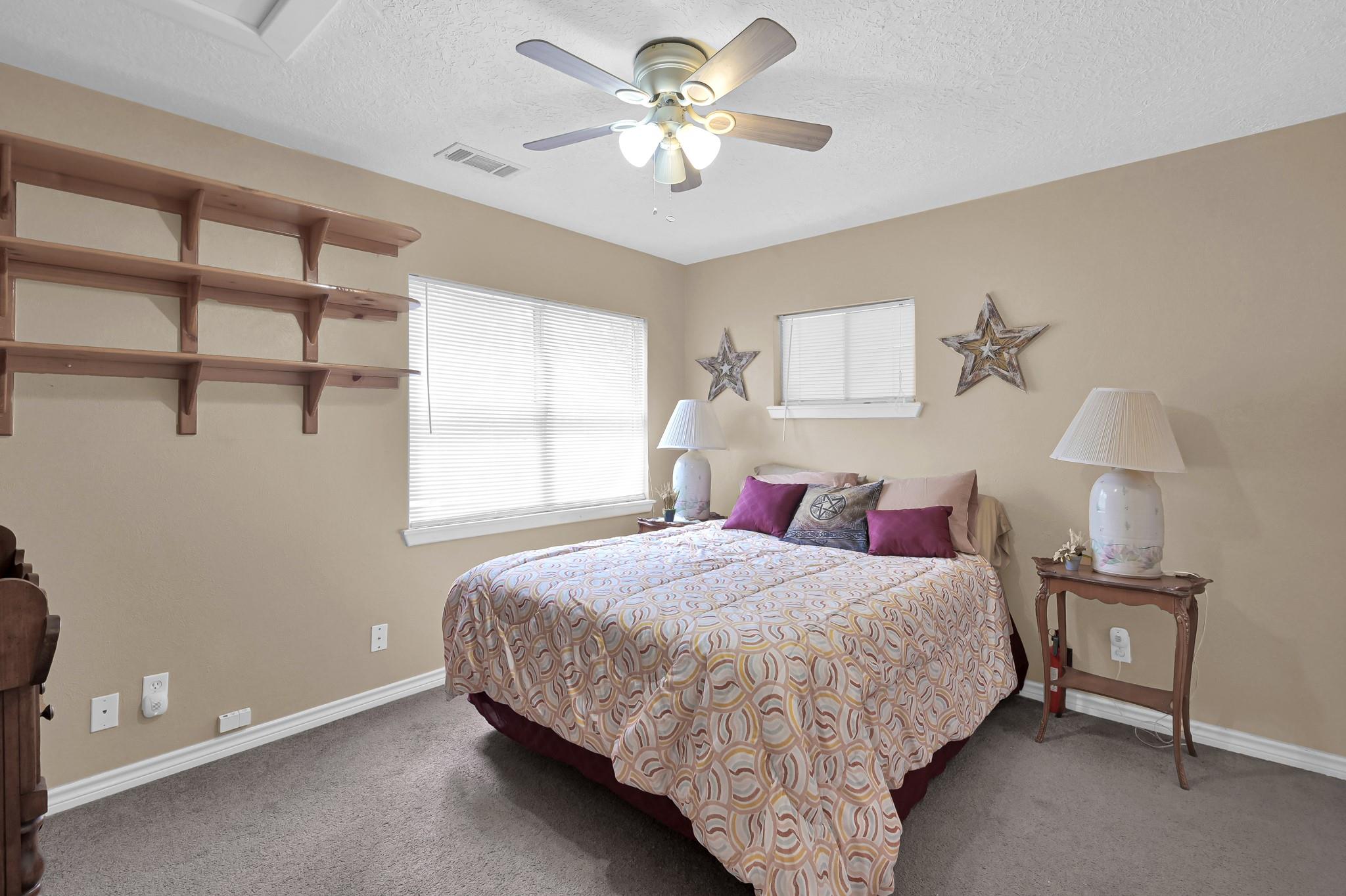10301 Dogwood Loop