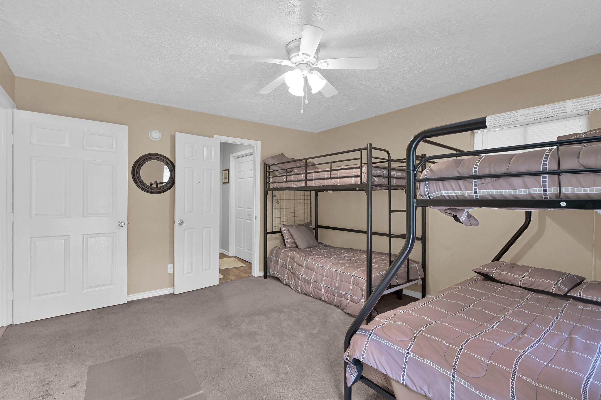 10301 Dogwood Loop
