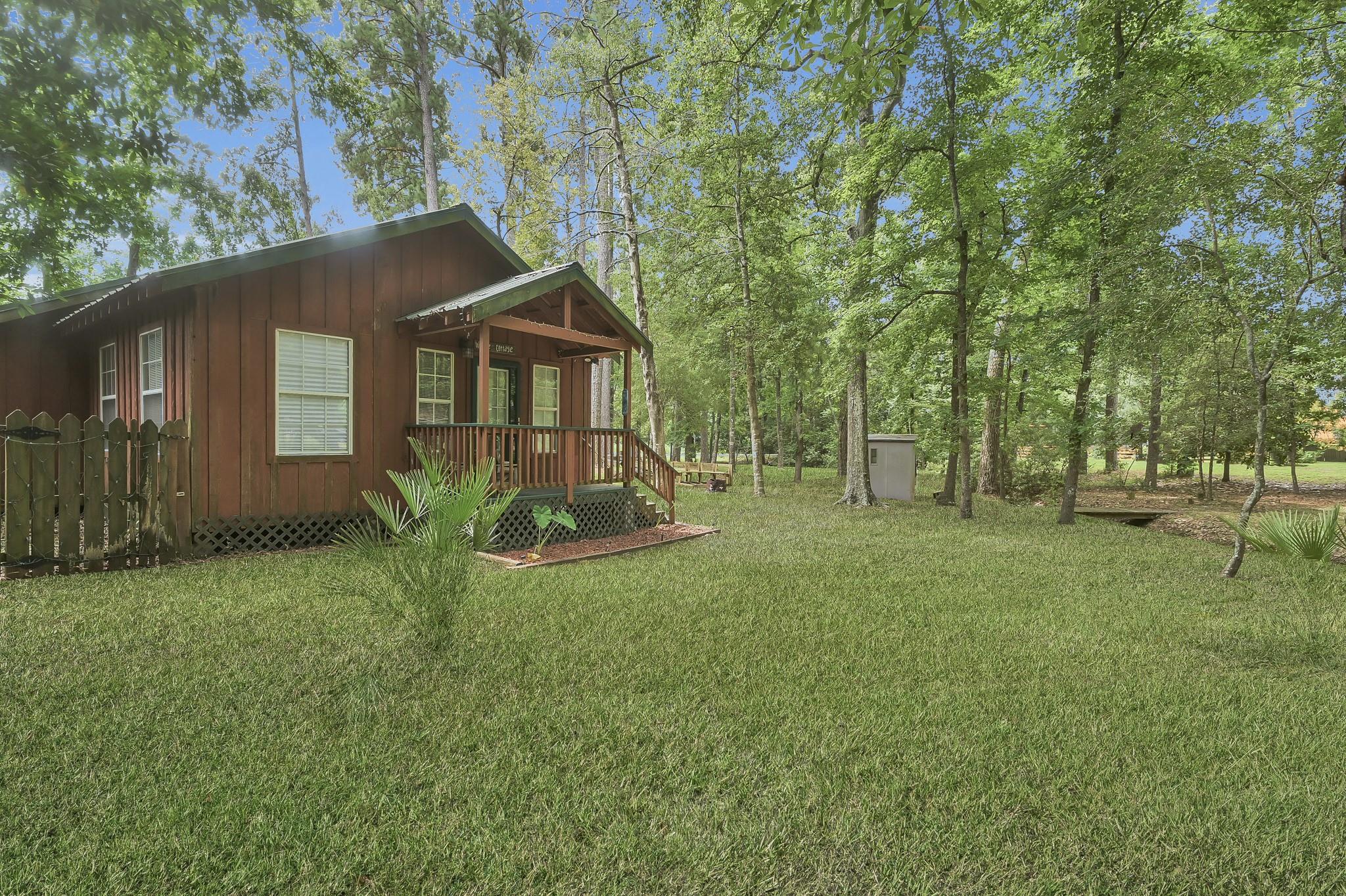 10301 Dogwood Loop