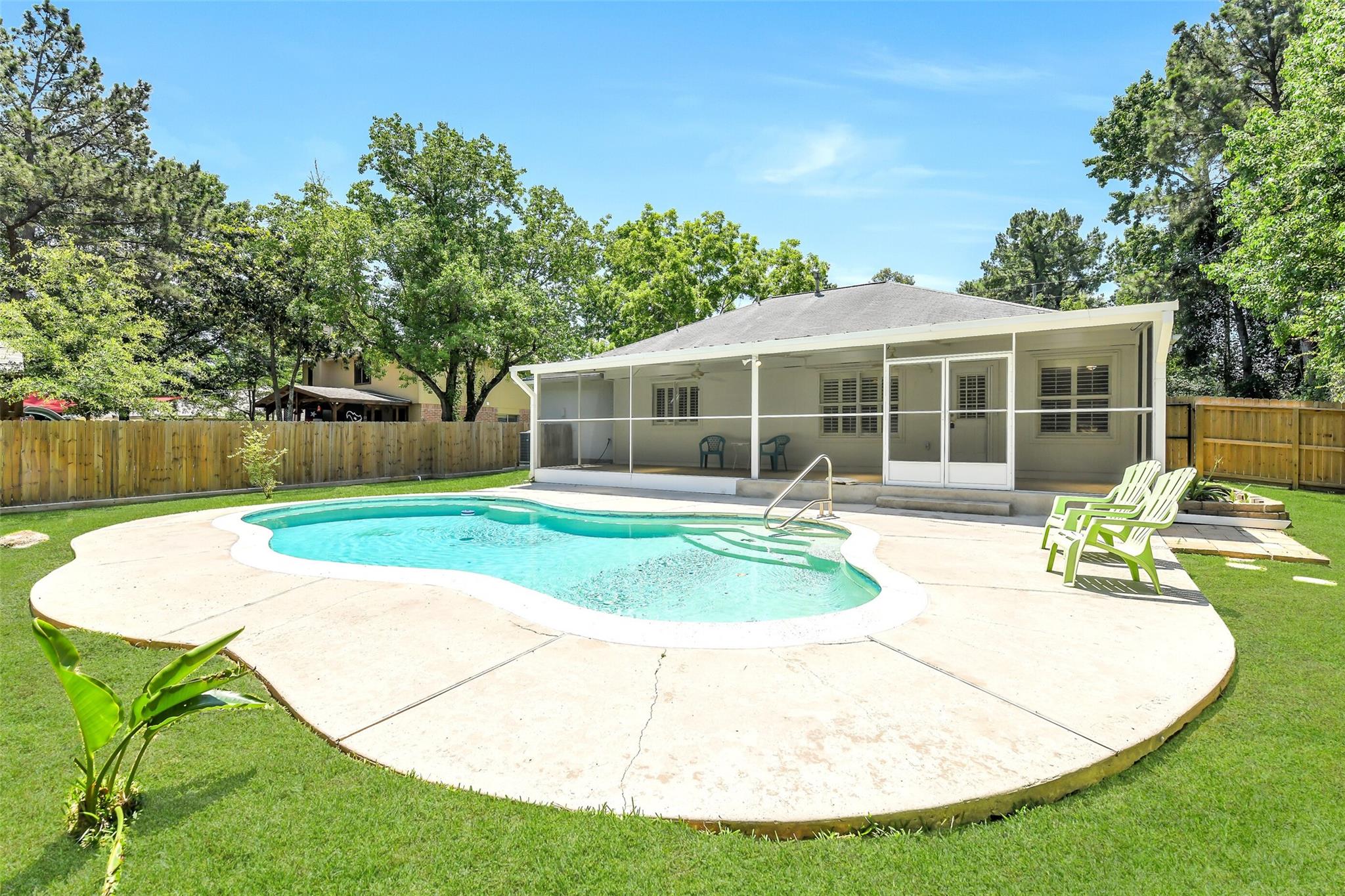 6806 Woodland Oaks
