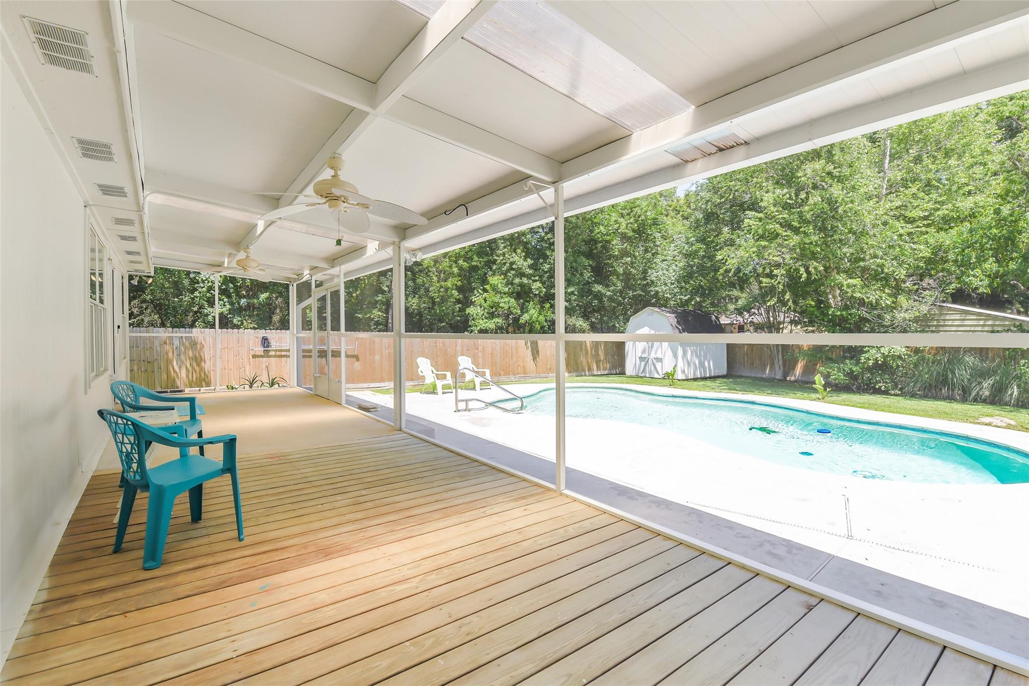 6806 Woodland Oaks