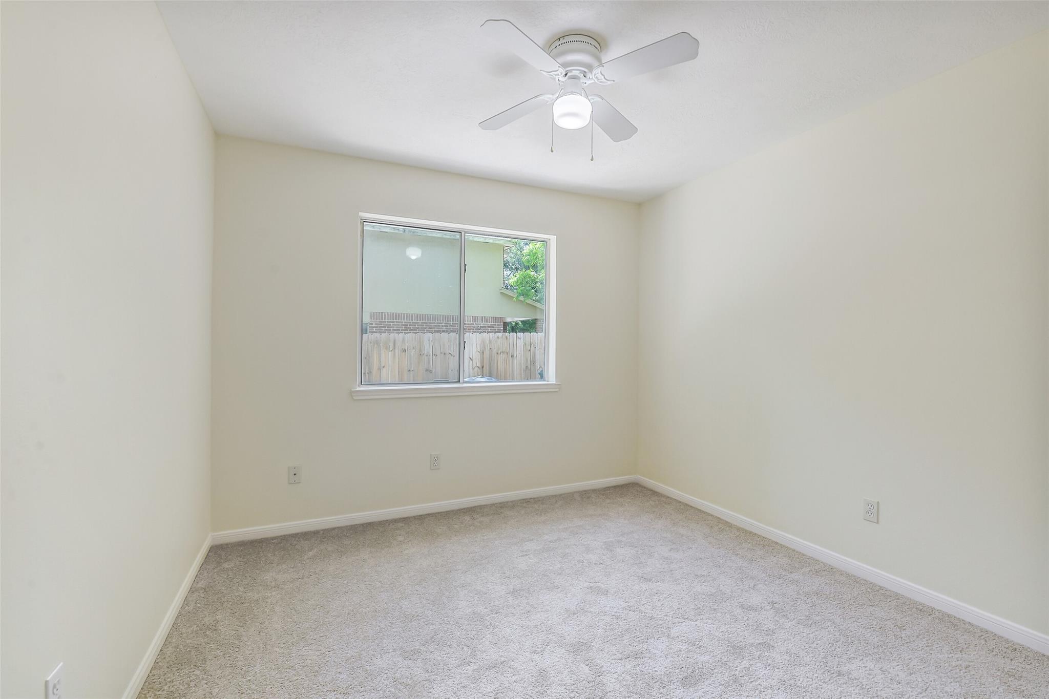 6806 Woodland Oaks