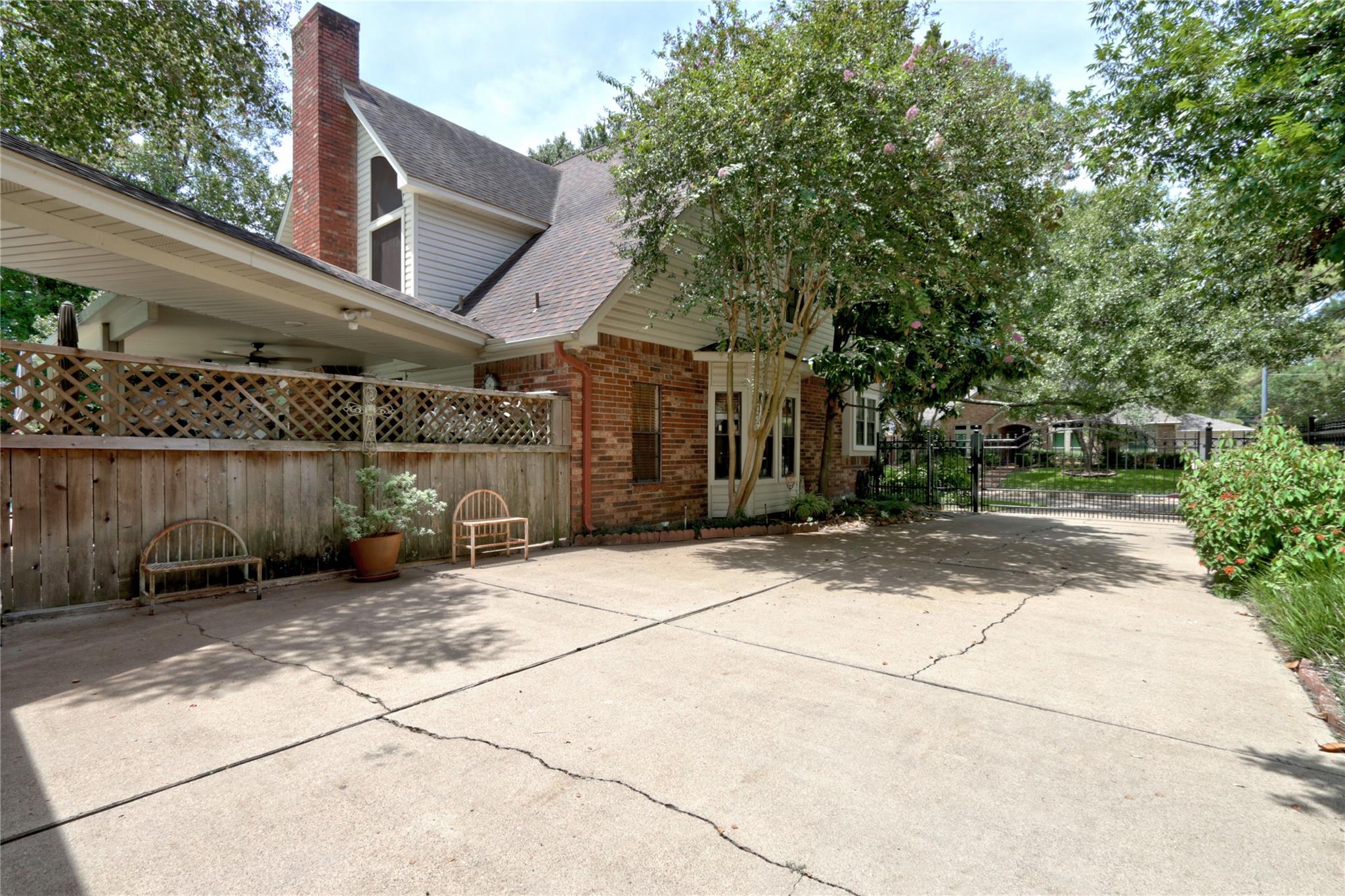 5010 Hastingwood Drive