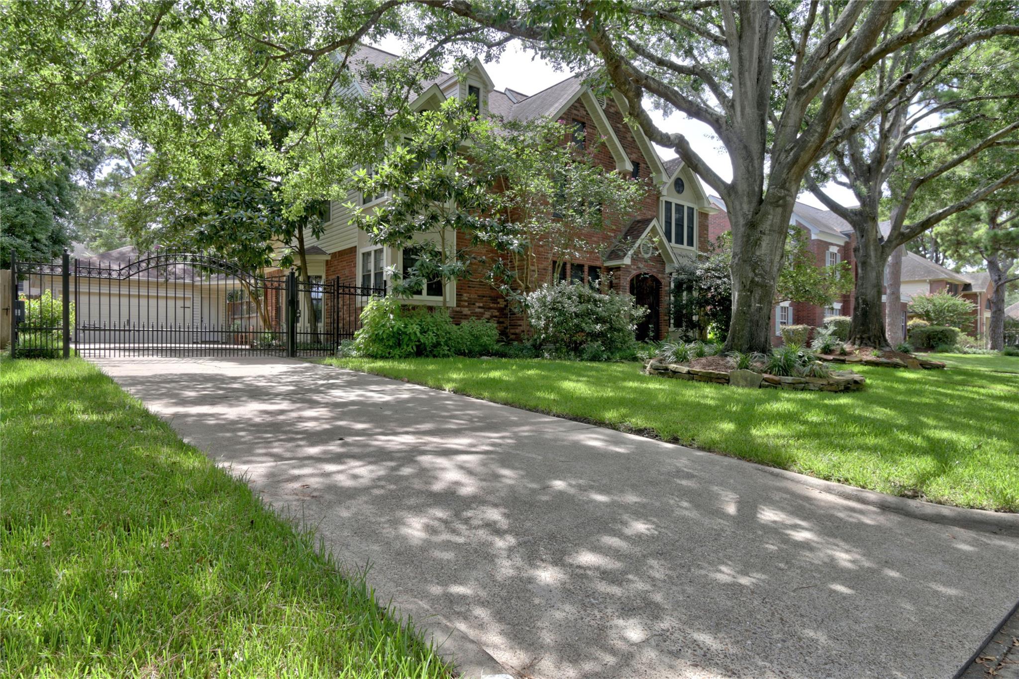 5010 Hastingwood Drive