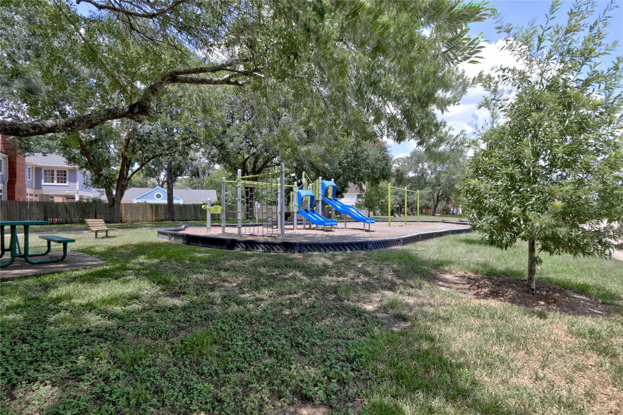 5010 Hastingwood Drive