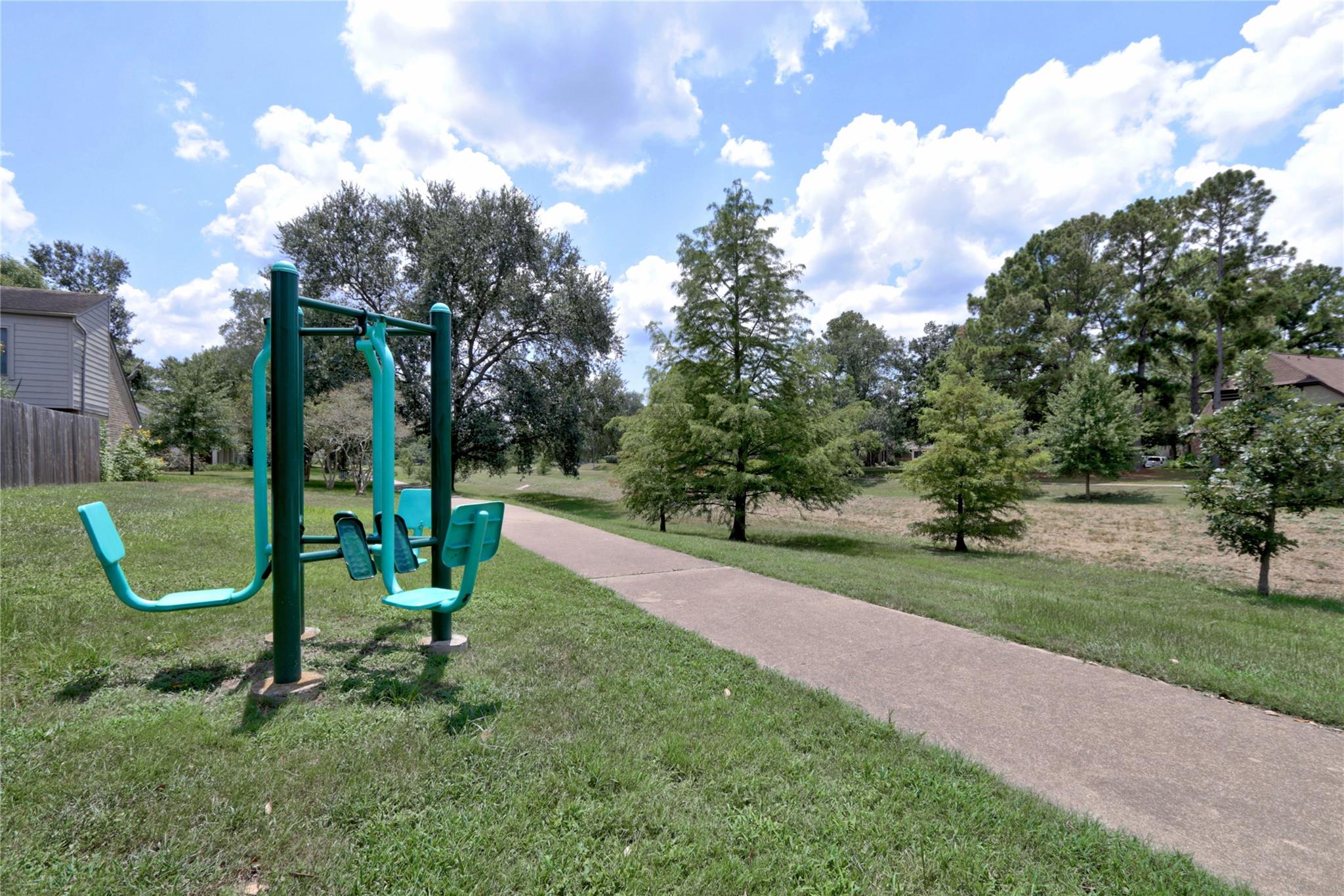 5010 Hastingwood Drive