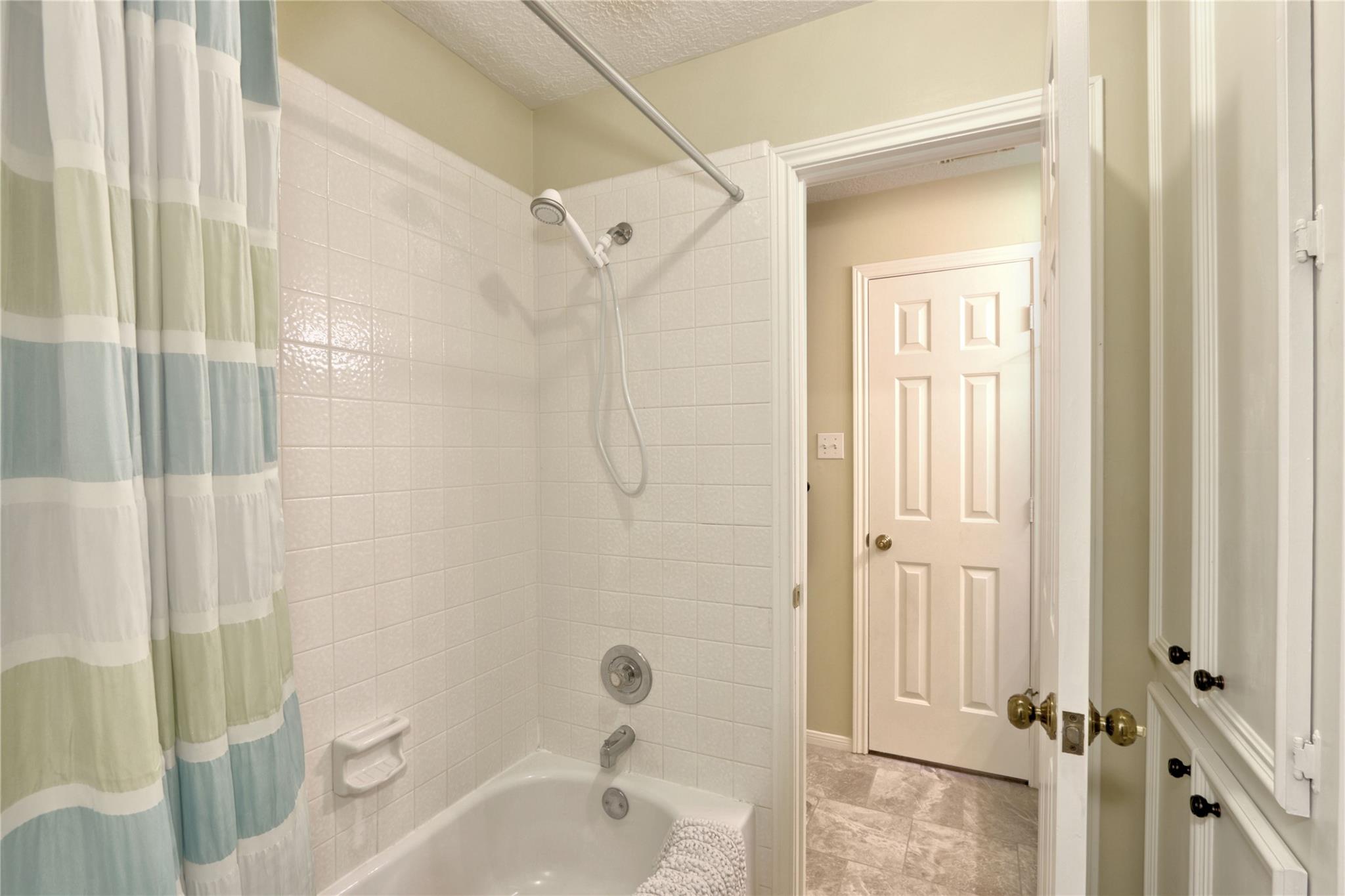 5010 Hastingwood Drive