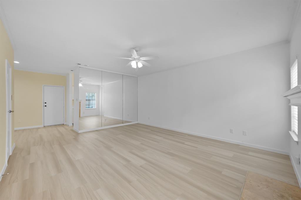 9850 Pagewood Lane # 1208