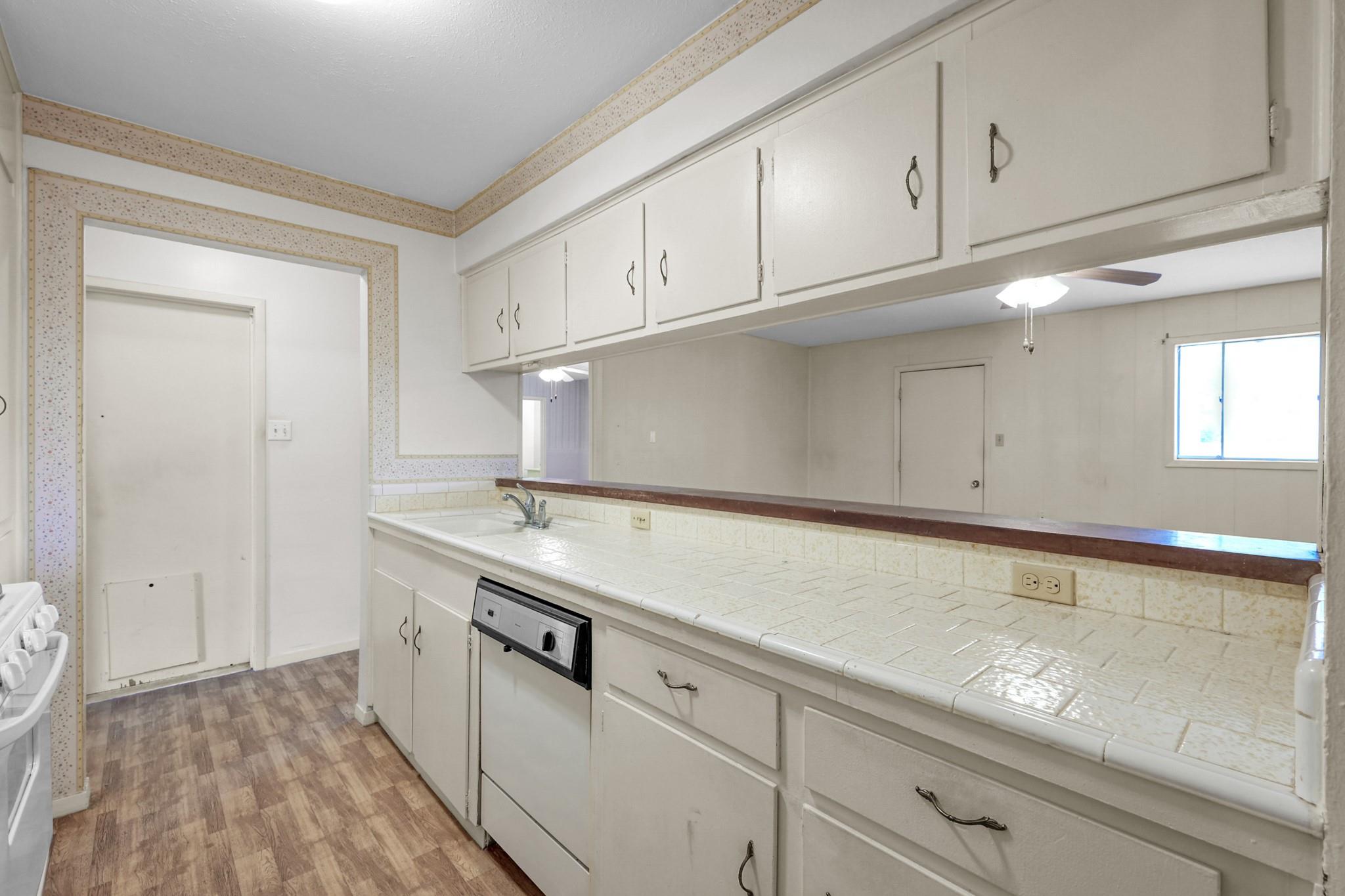 3310 Forest Glen Street