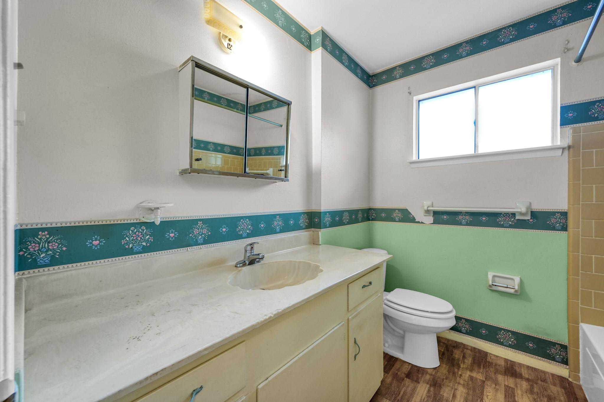 3310 Forest Glen Street