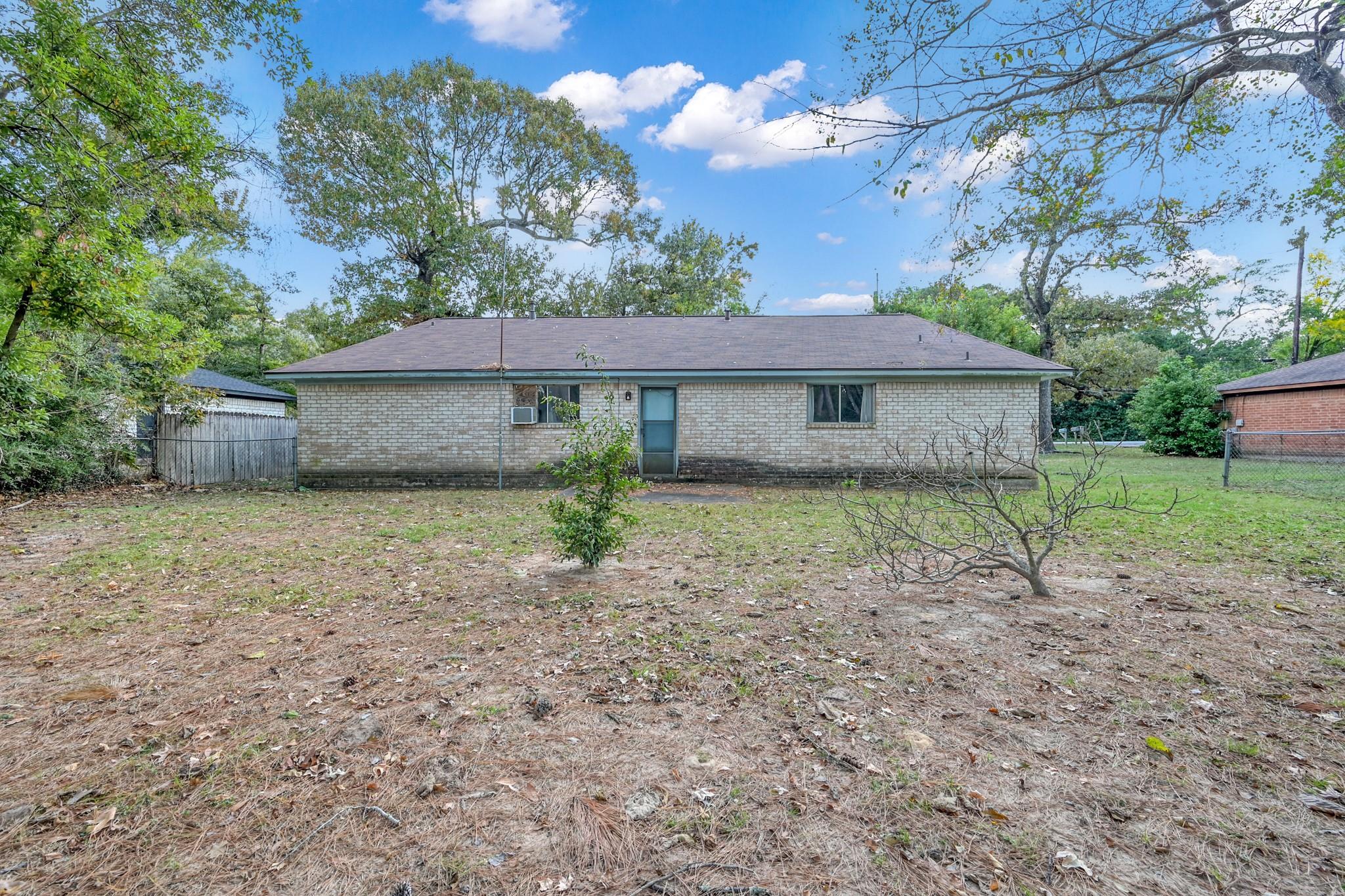 3310 Forest Glen Street