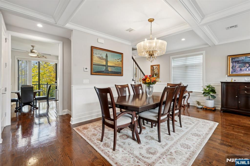 555 Edgewater Avenue 103 Reserve Ct.