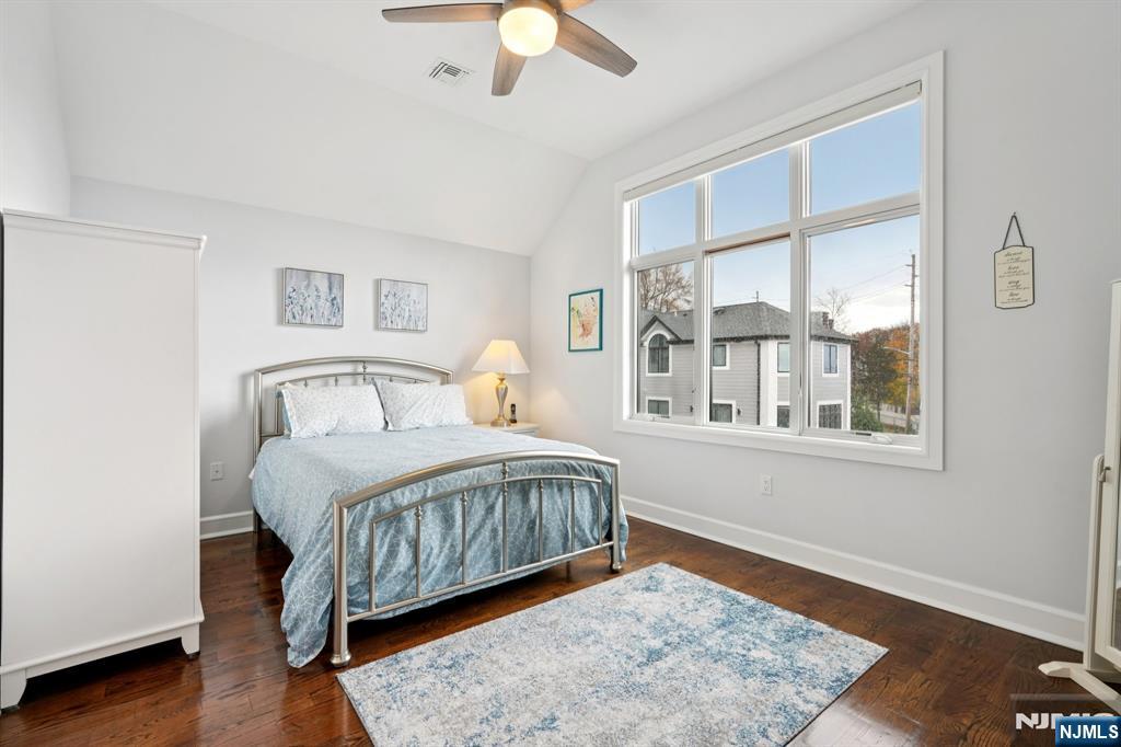 555 Edgewater Avenue 103 Reserve Ct.