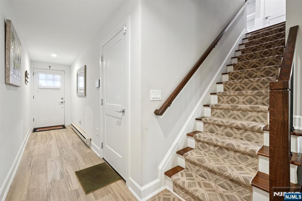 555 Edgewater Avenue 103 Reserve Ct.