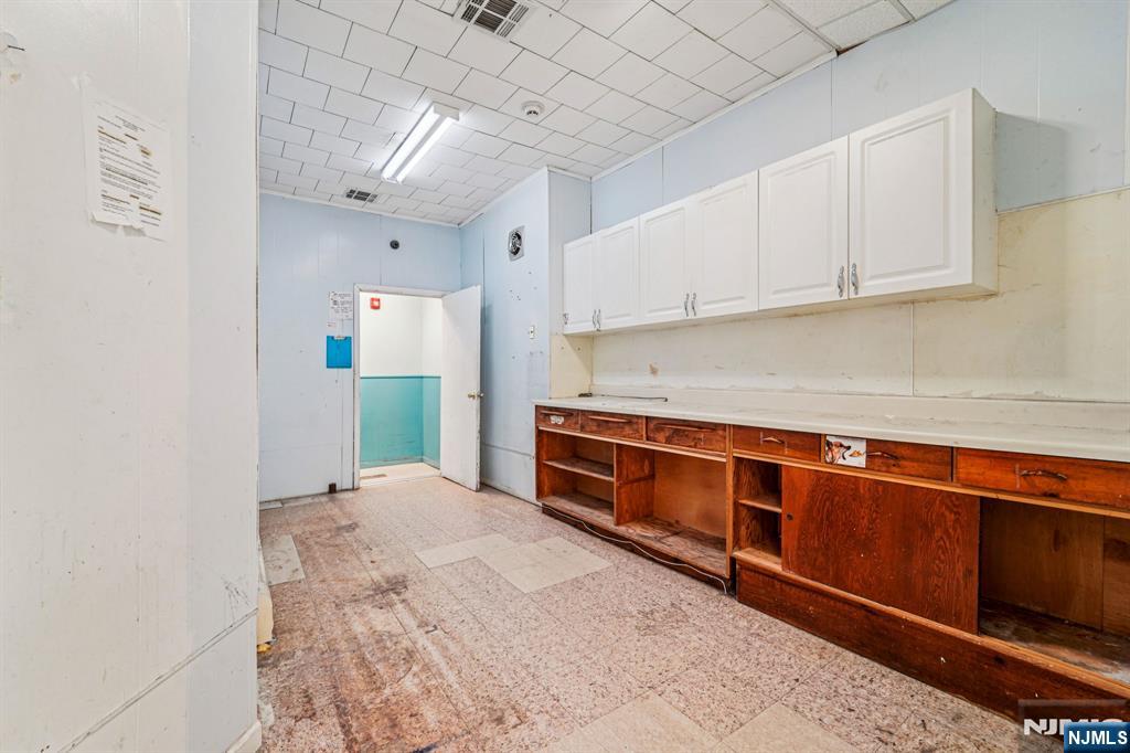 600 Kennedy Boulevard 1