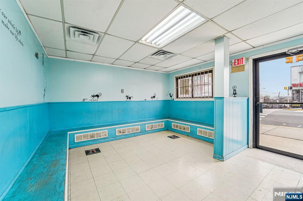 600 Kennedy Boulevard 1