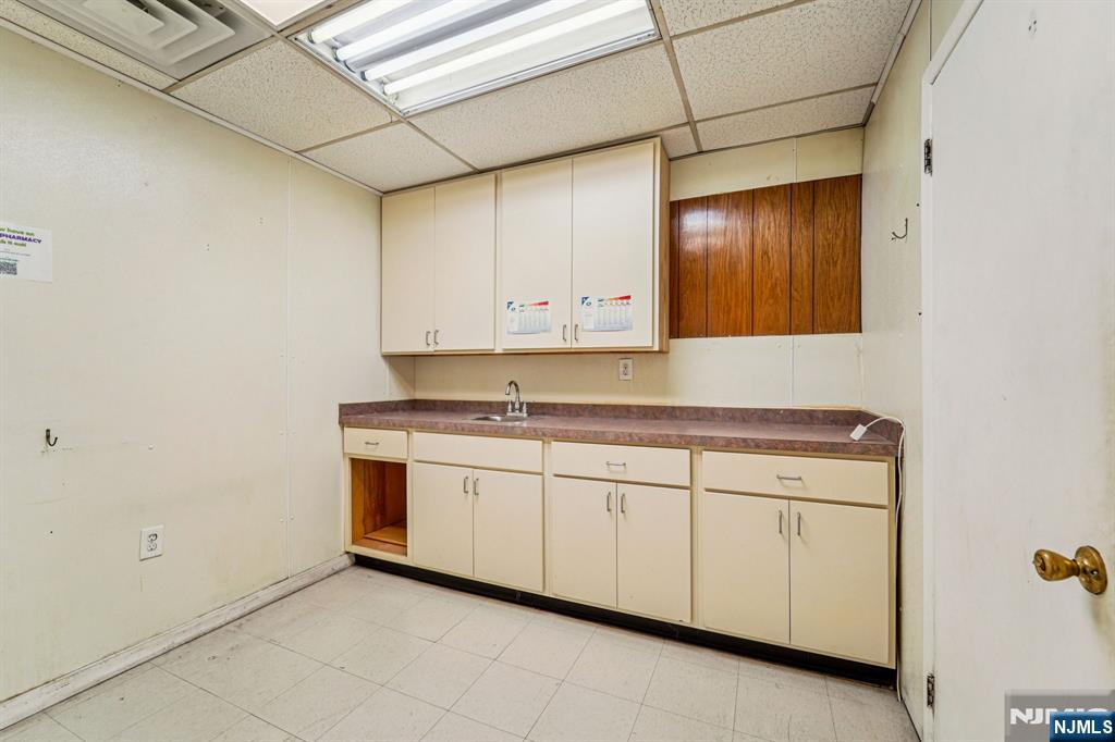600 Kennedy Boulevard 1