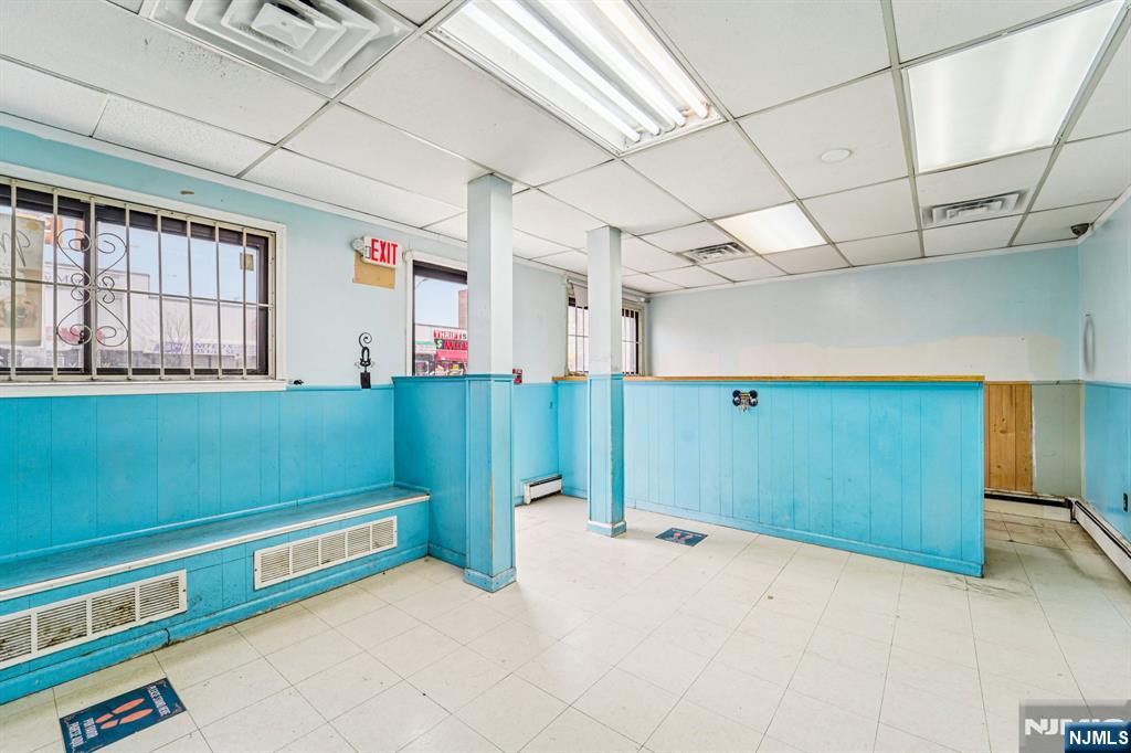 600 Kennedy Boulevard 1