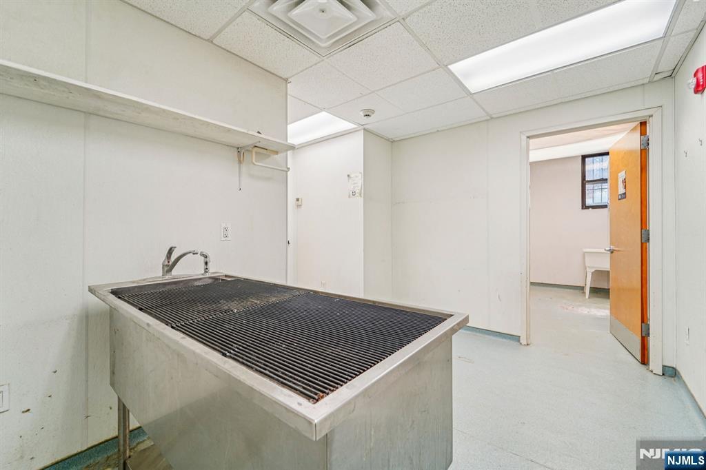 600 Kennedy Boulevard 1