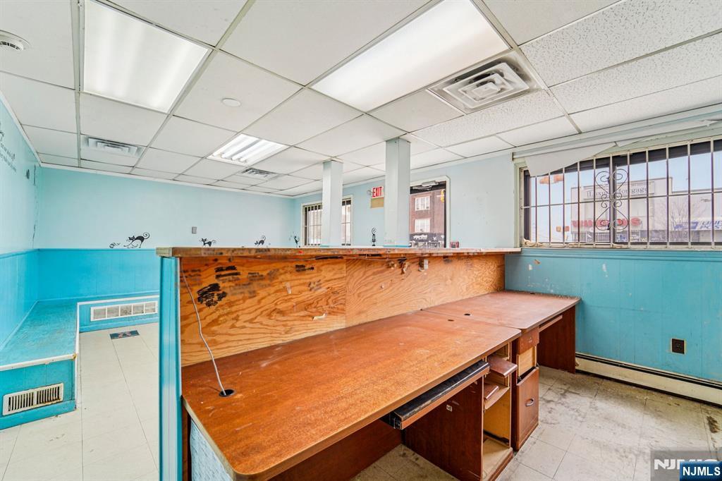 600 Kennedy Boulevard 1