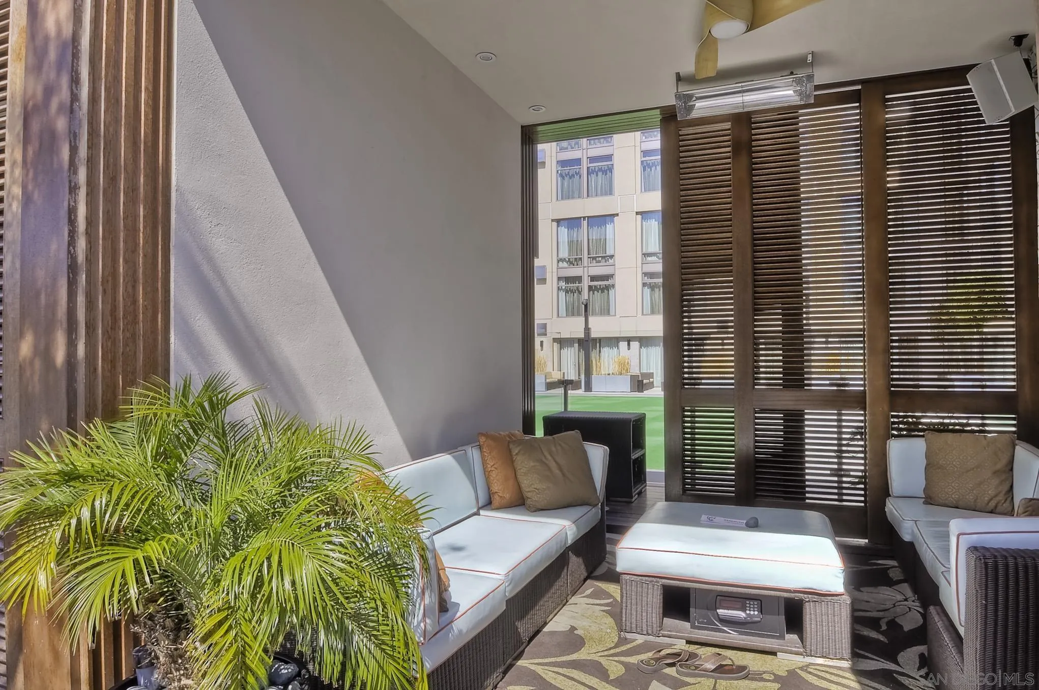 207 5th Ave Unit 835