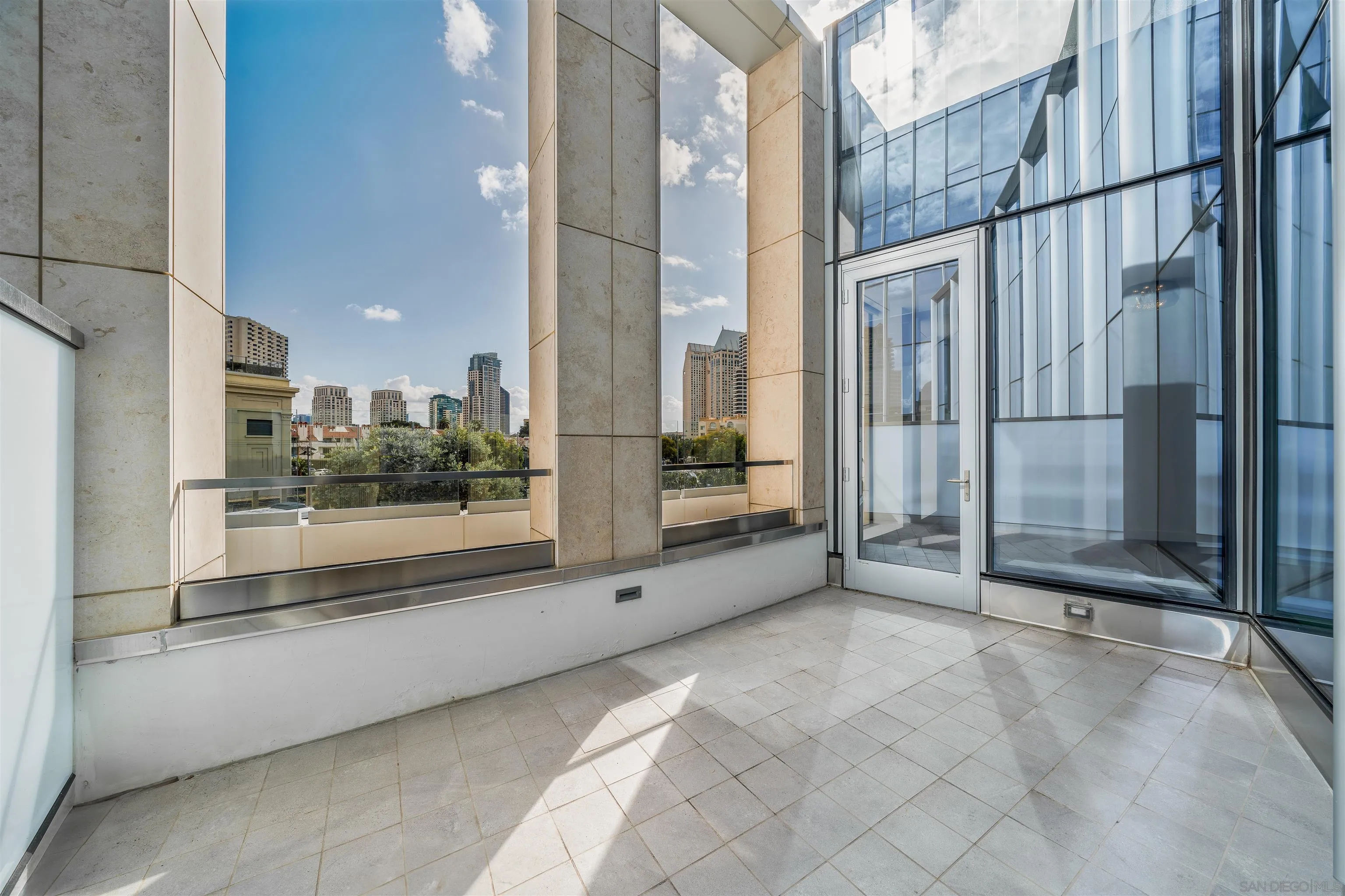 888 W E St Unit 201