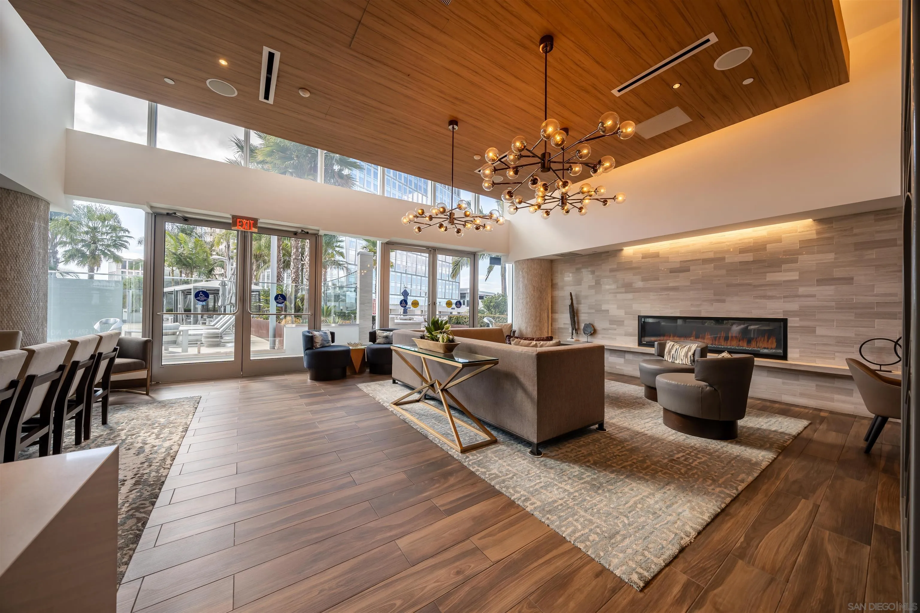 888 W E St Unit 201