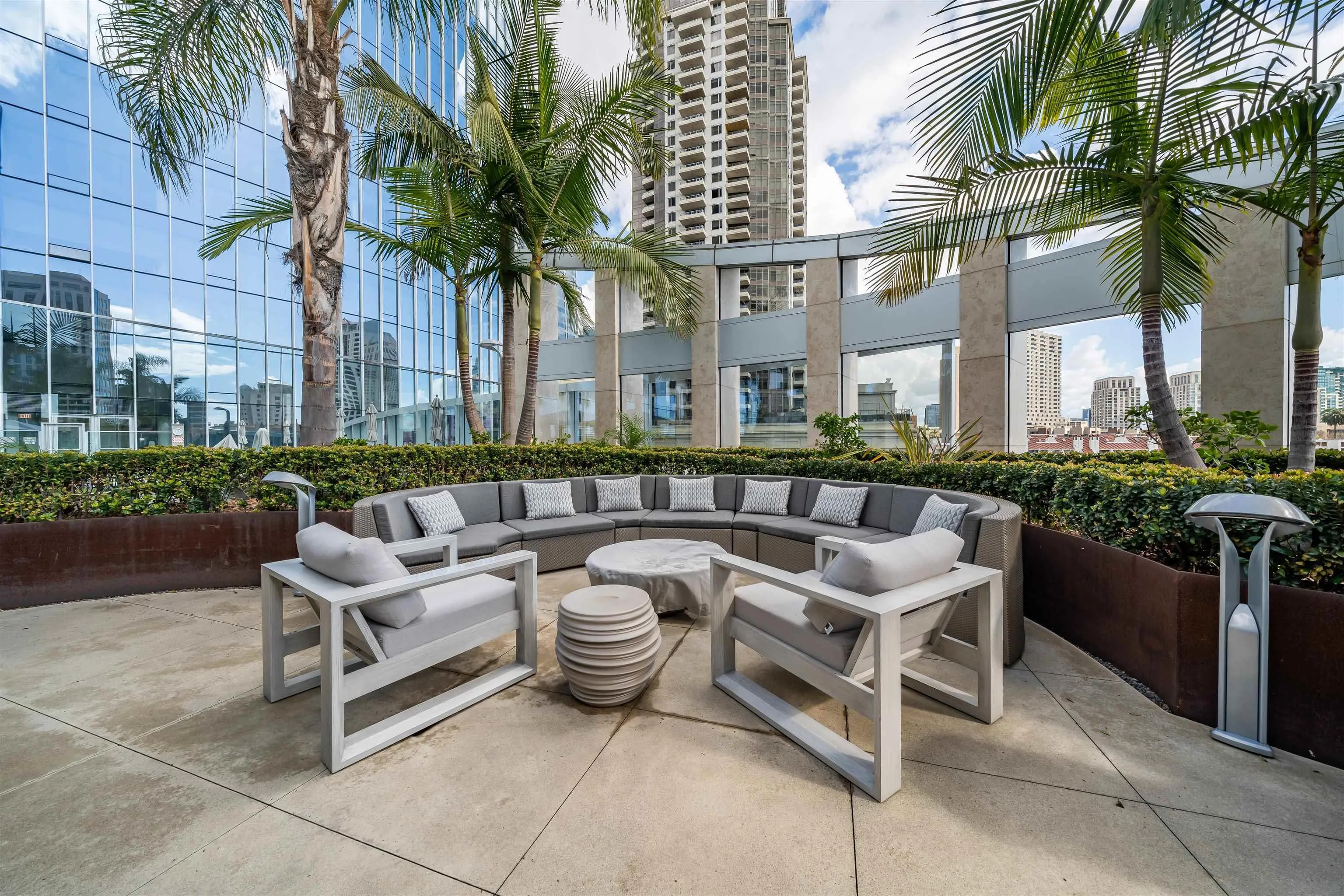 888 W E St Unit 201