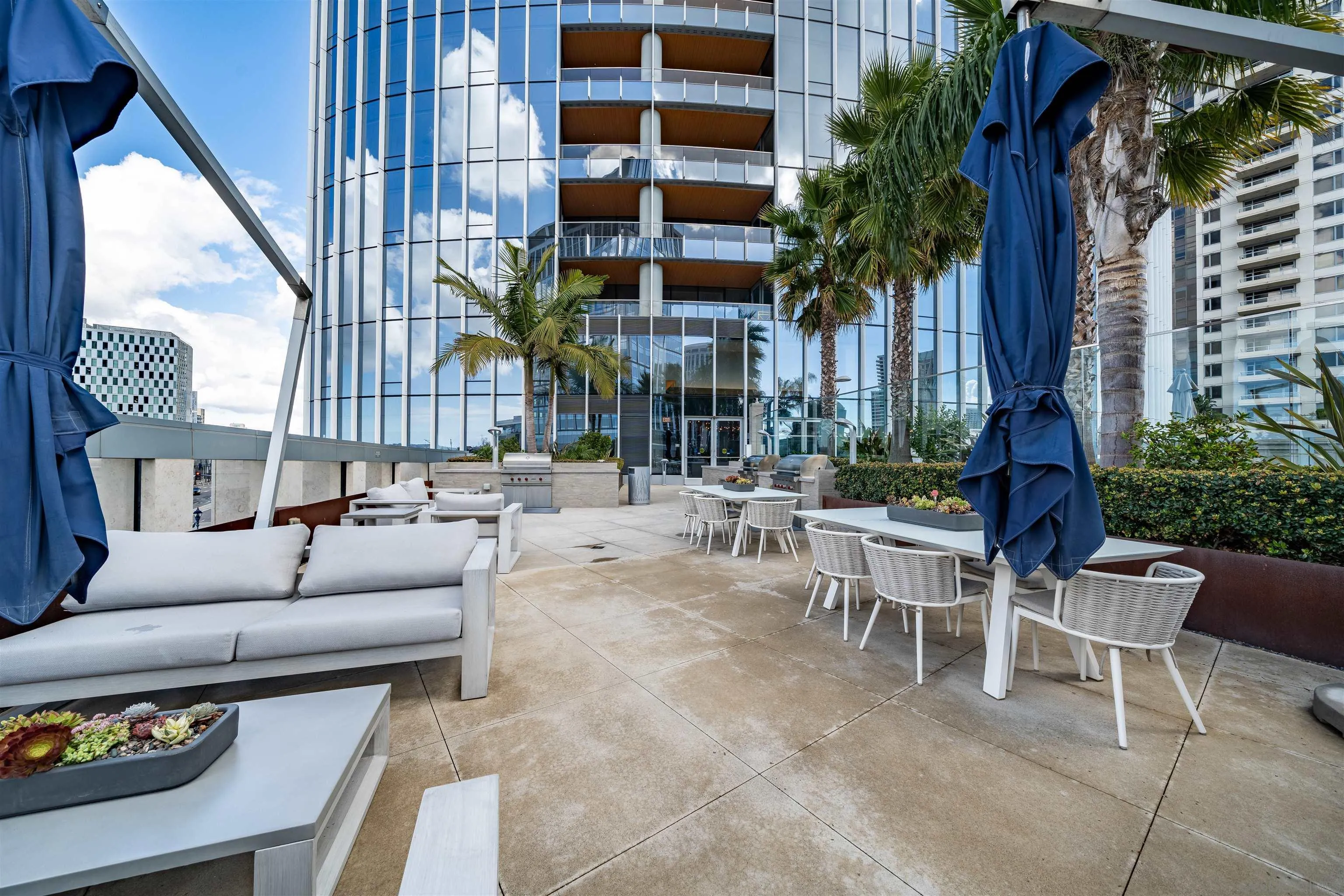 888 W E St Unit 201