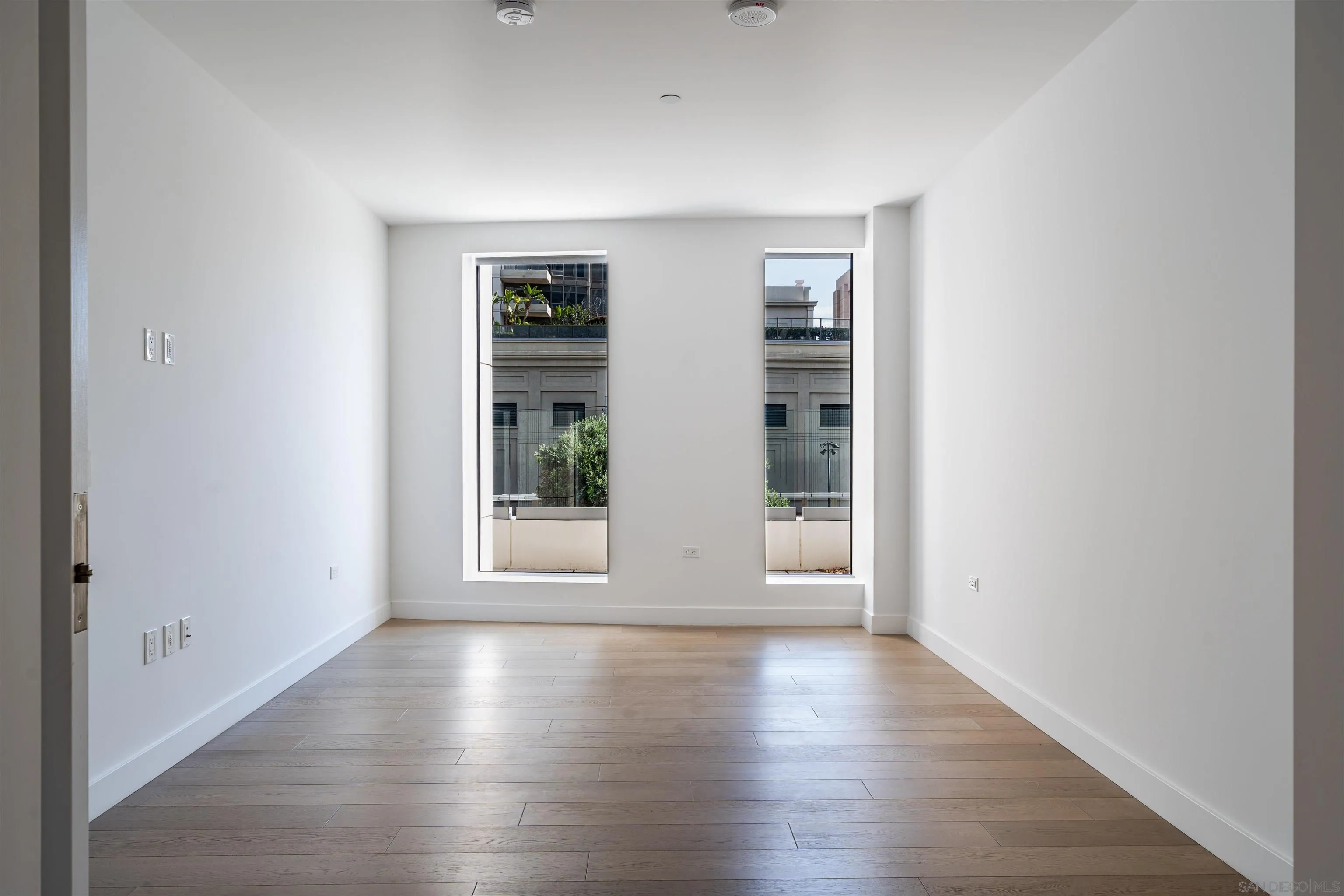 888 W E St Unit 201