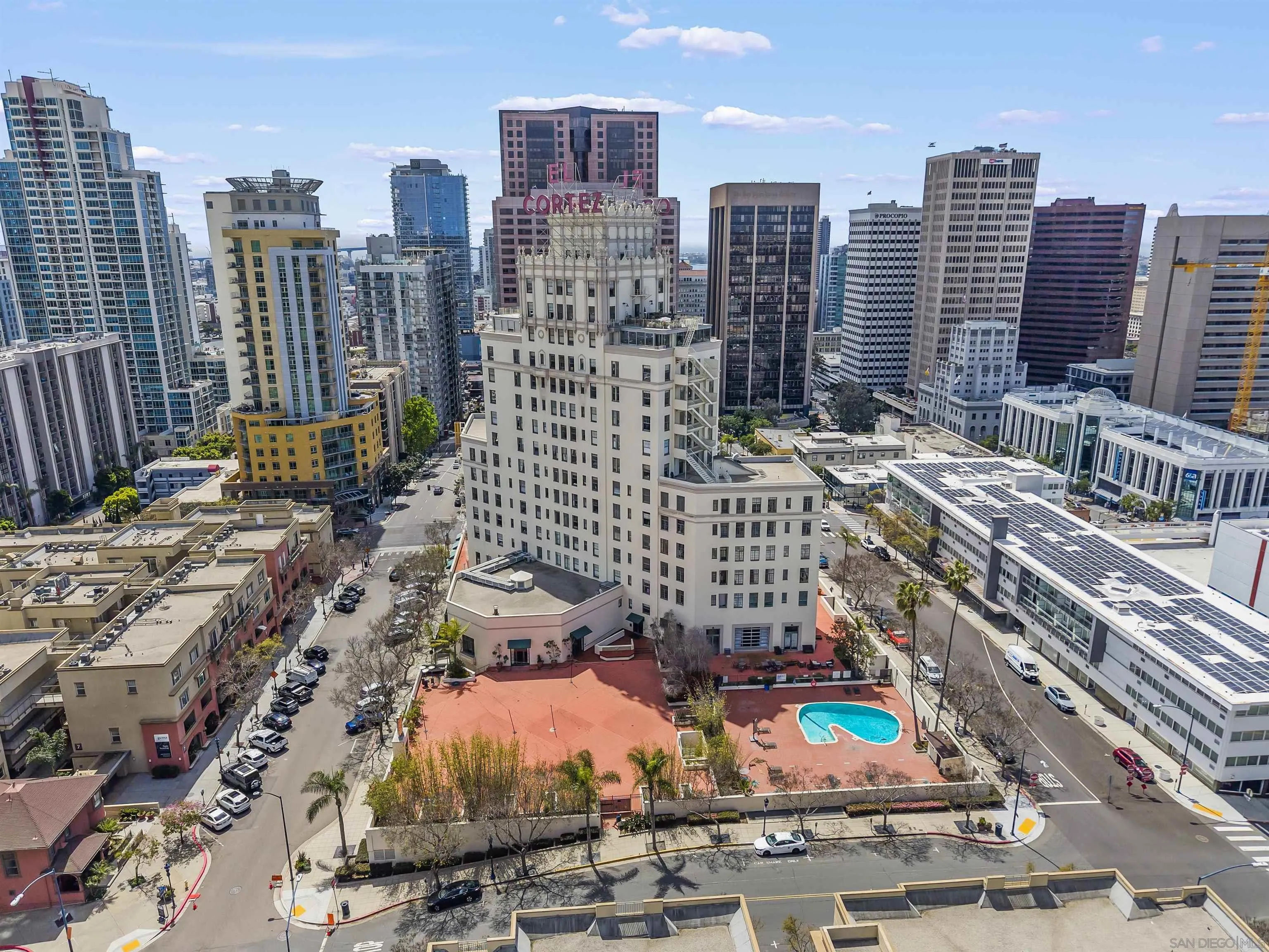 702 Ash St Unit 202