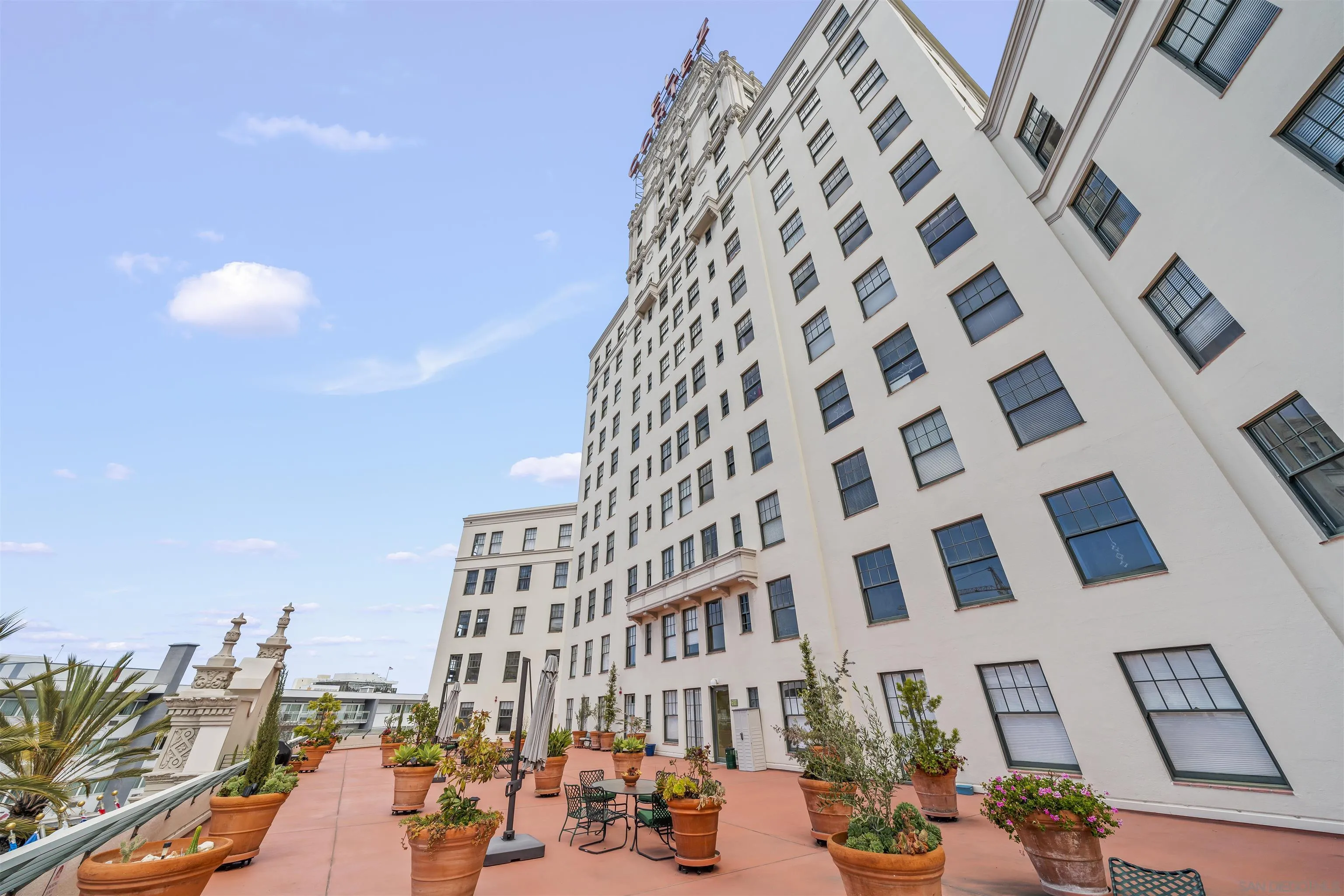 702 Ash St Unit 202