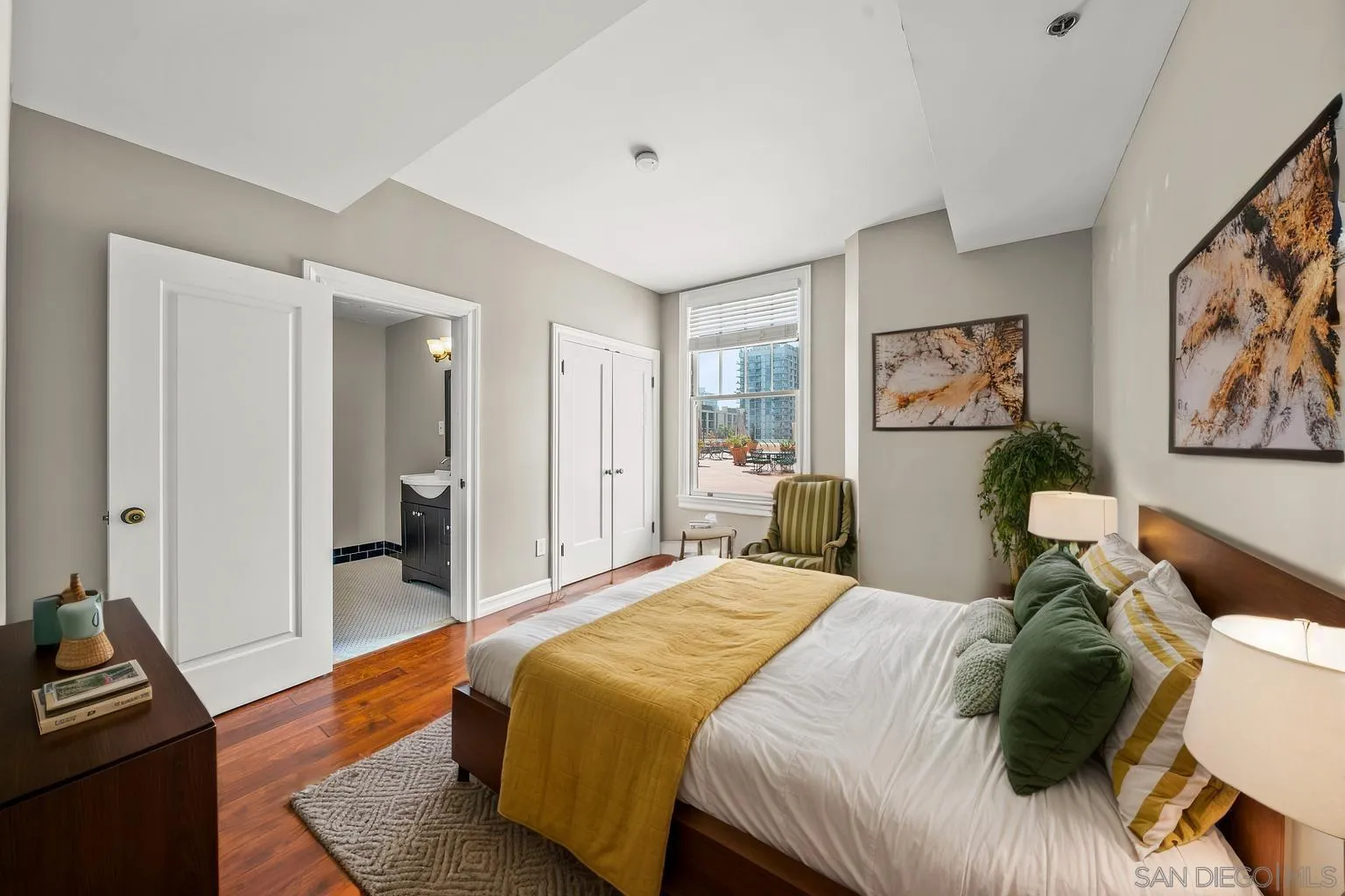 702 Ash St Unit 202