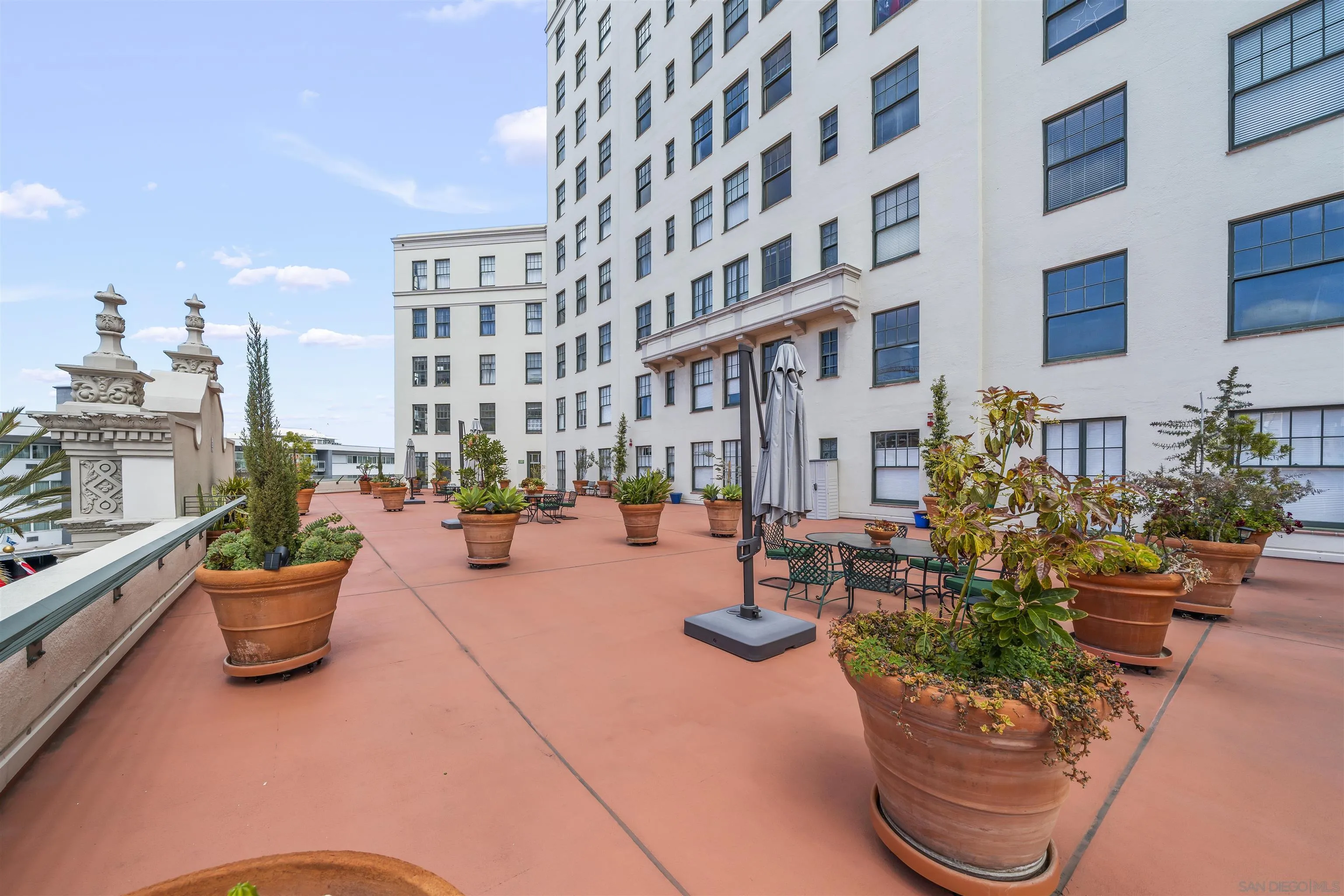 702 Ash St Unit 202