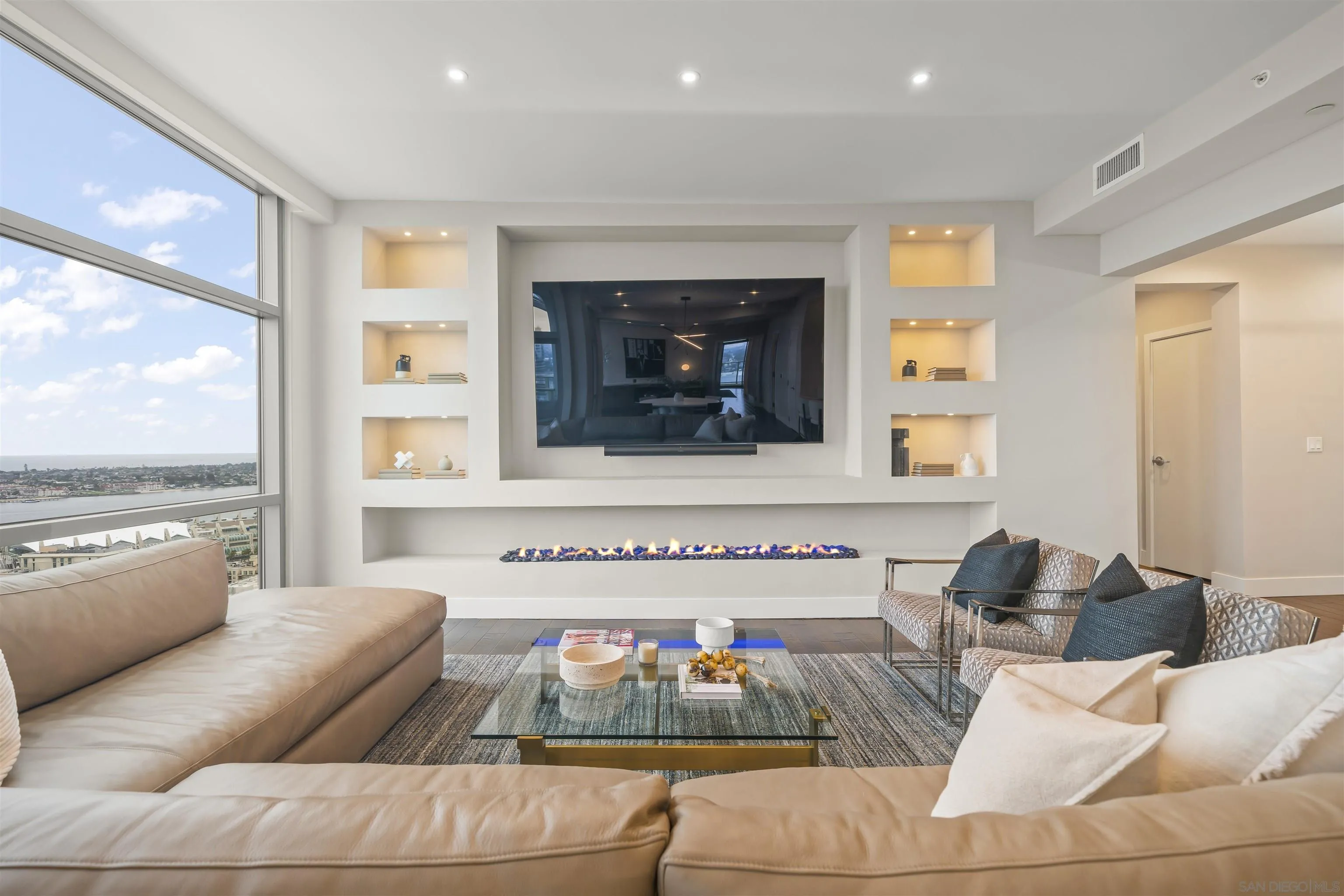 800 The Mark Ln Unit 3003