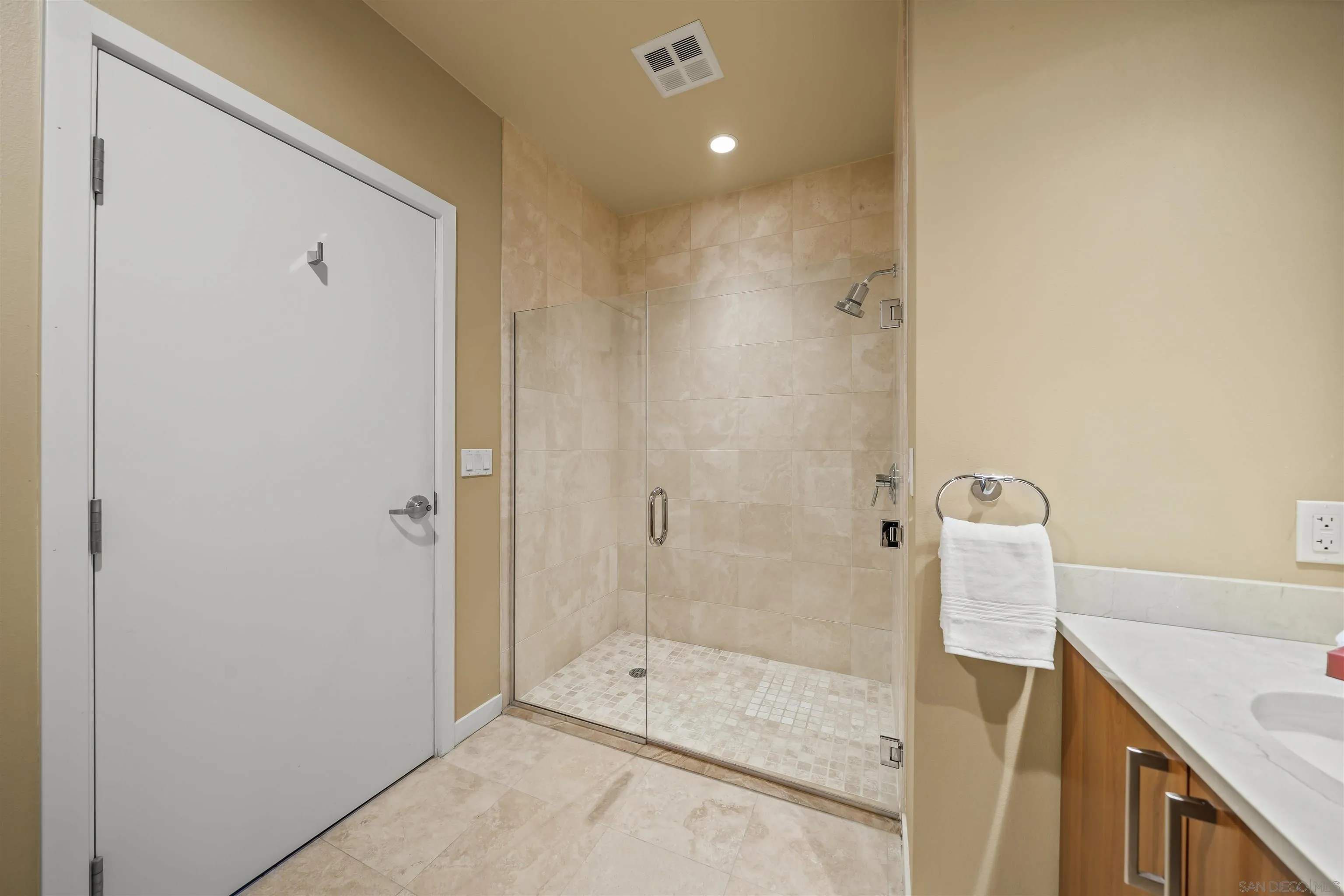 800 The Mark Ln Unit 3003