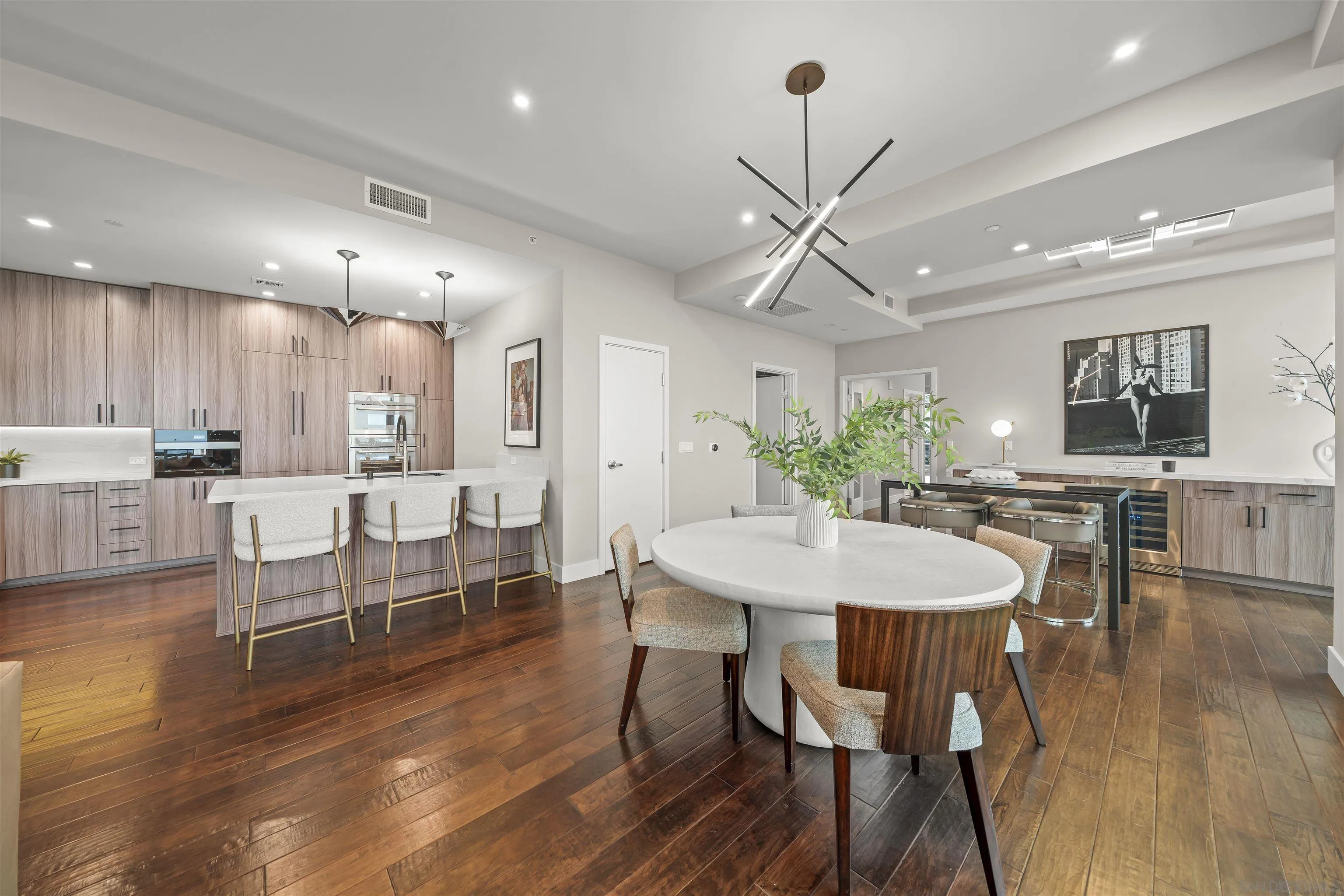 800 The Mark Ln Unit 3003