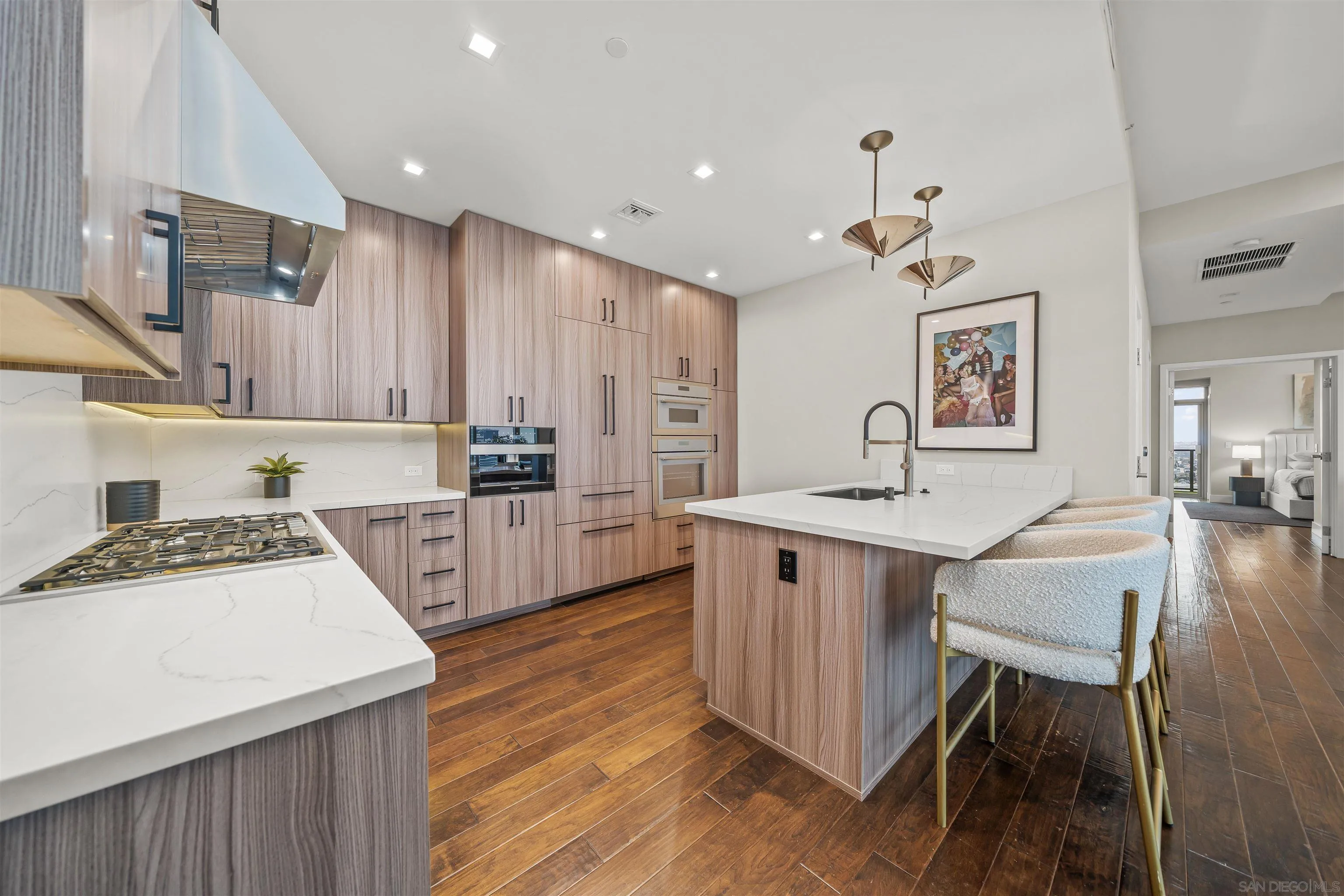 800 The Mark Ln Unit 3003