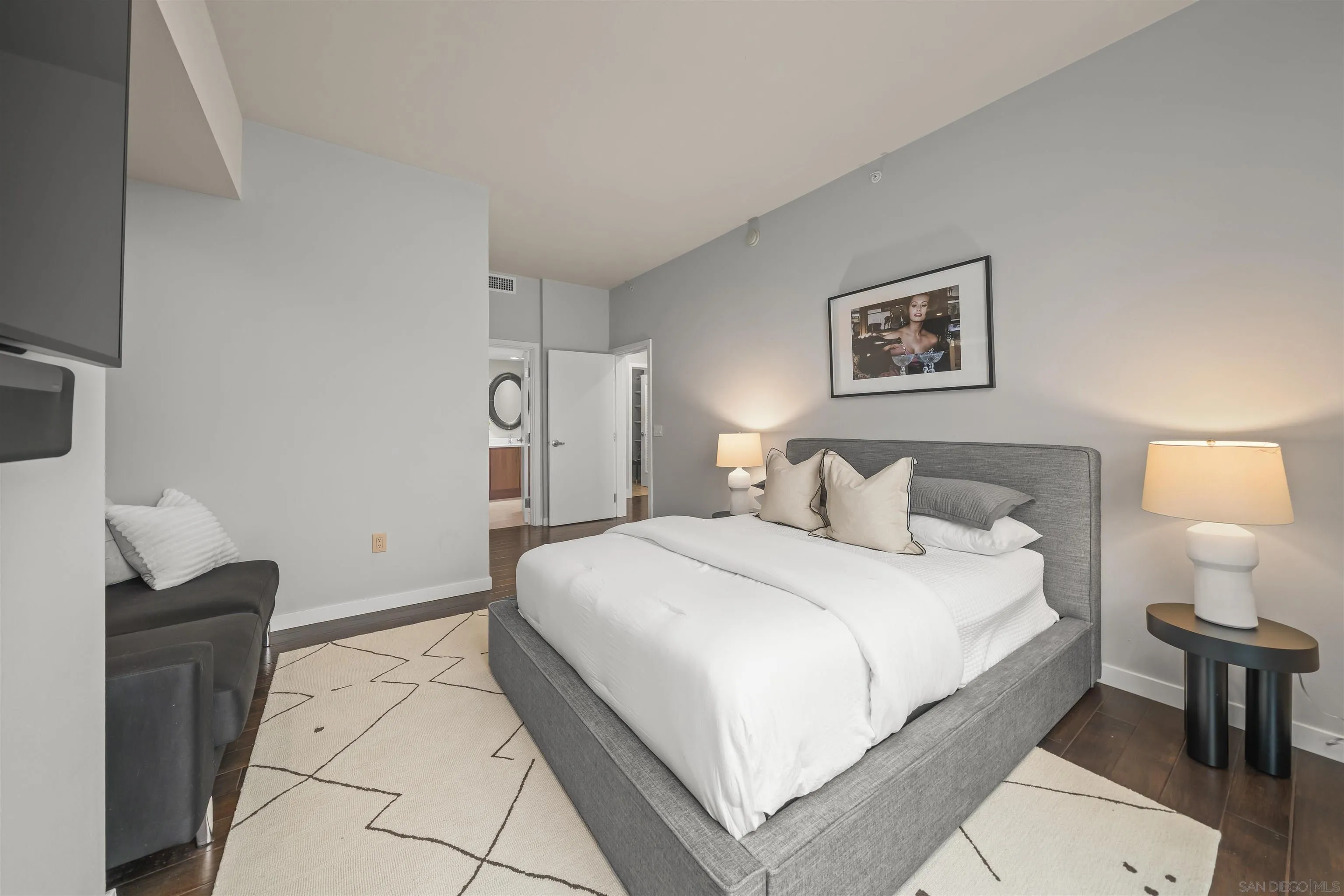 800 The Mark Ln Unit 3003