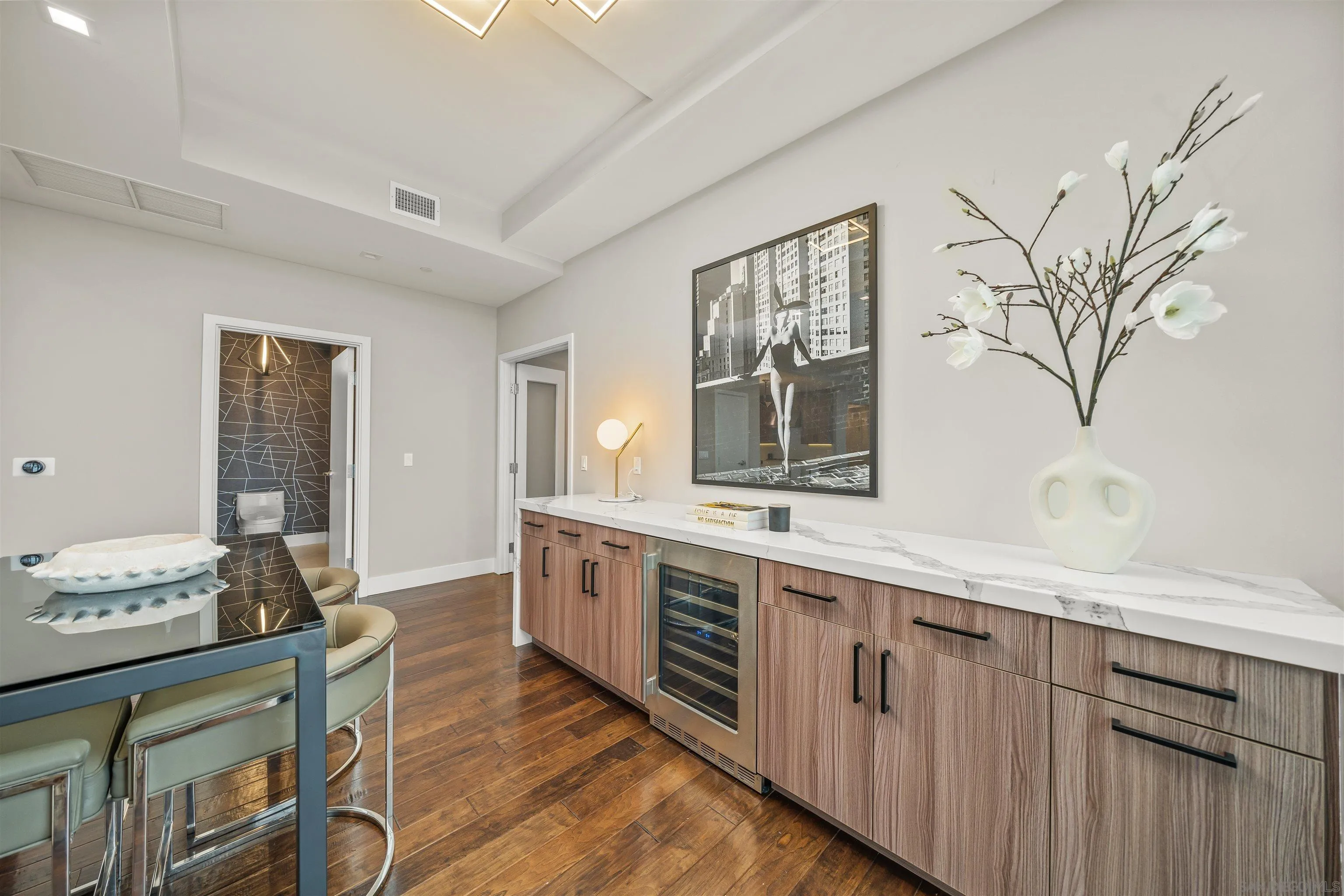 800 The Mark Ln Unit 3003