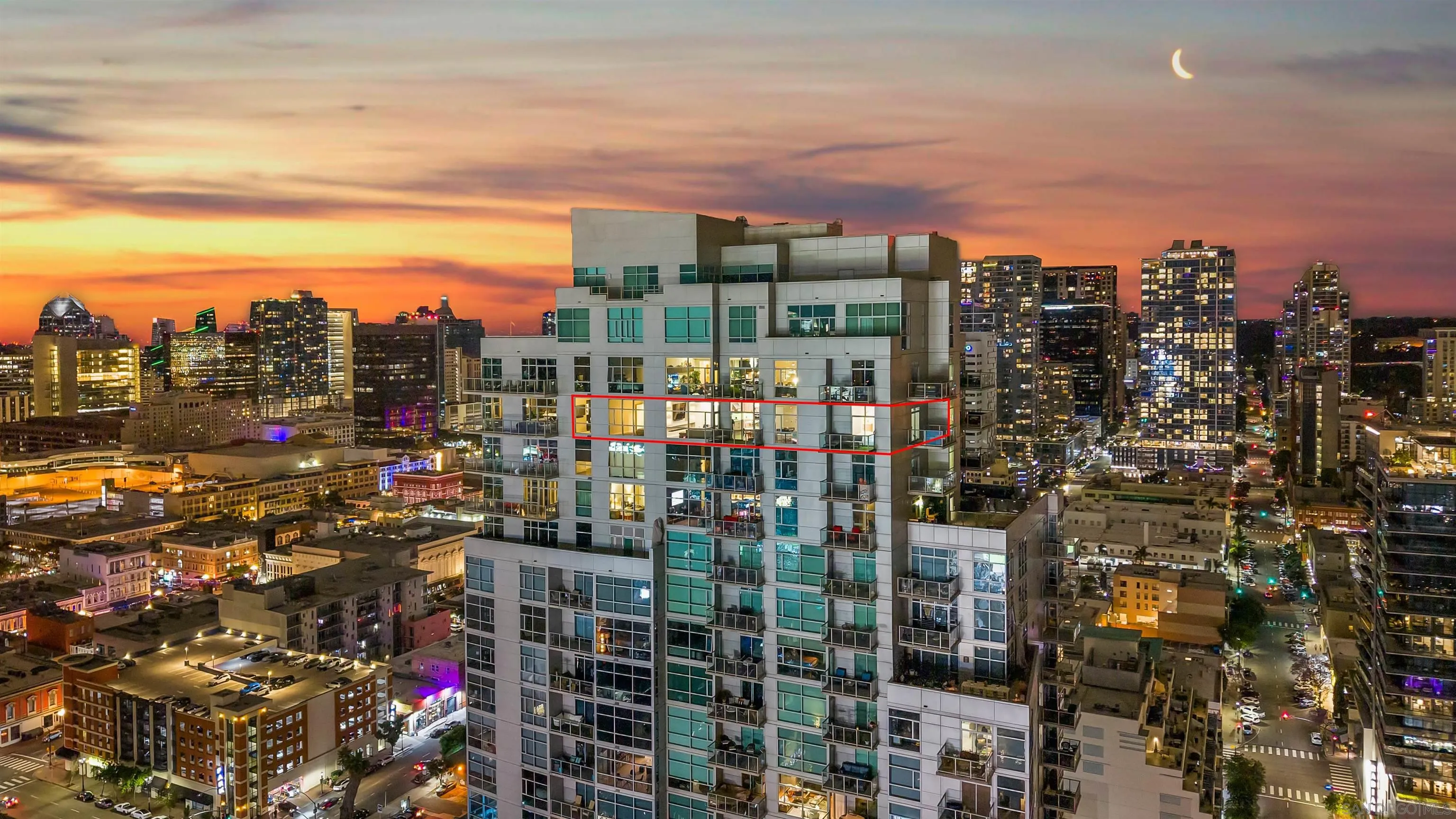 800 The Mark Ln Unit 3003