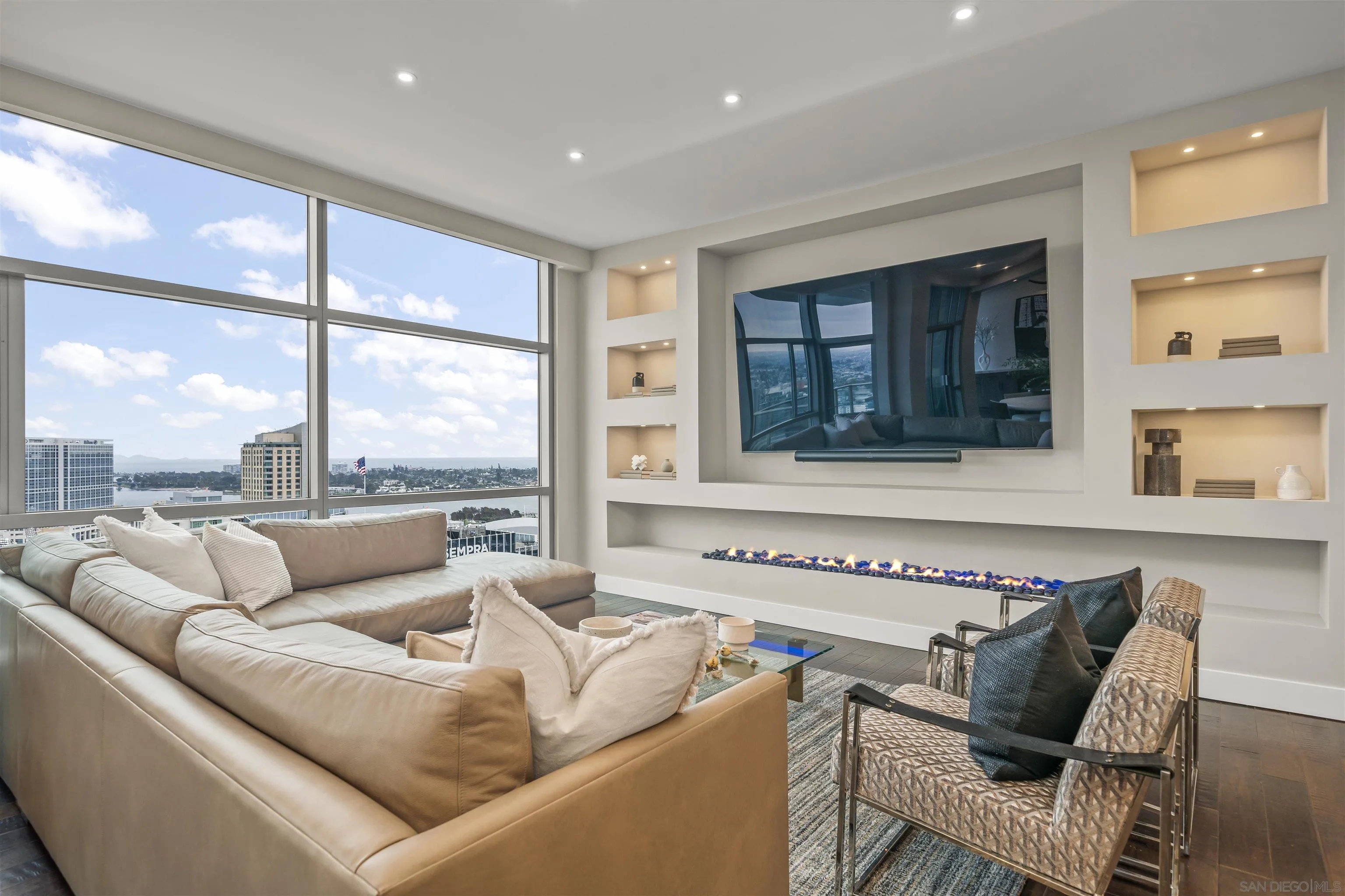 800 The Mark Ln Unit 3003