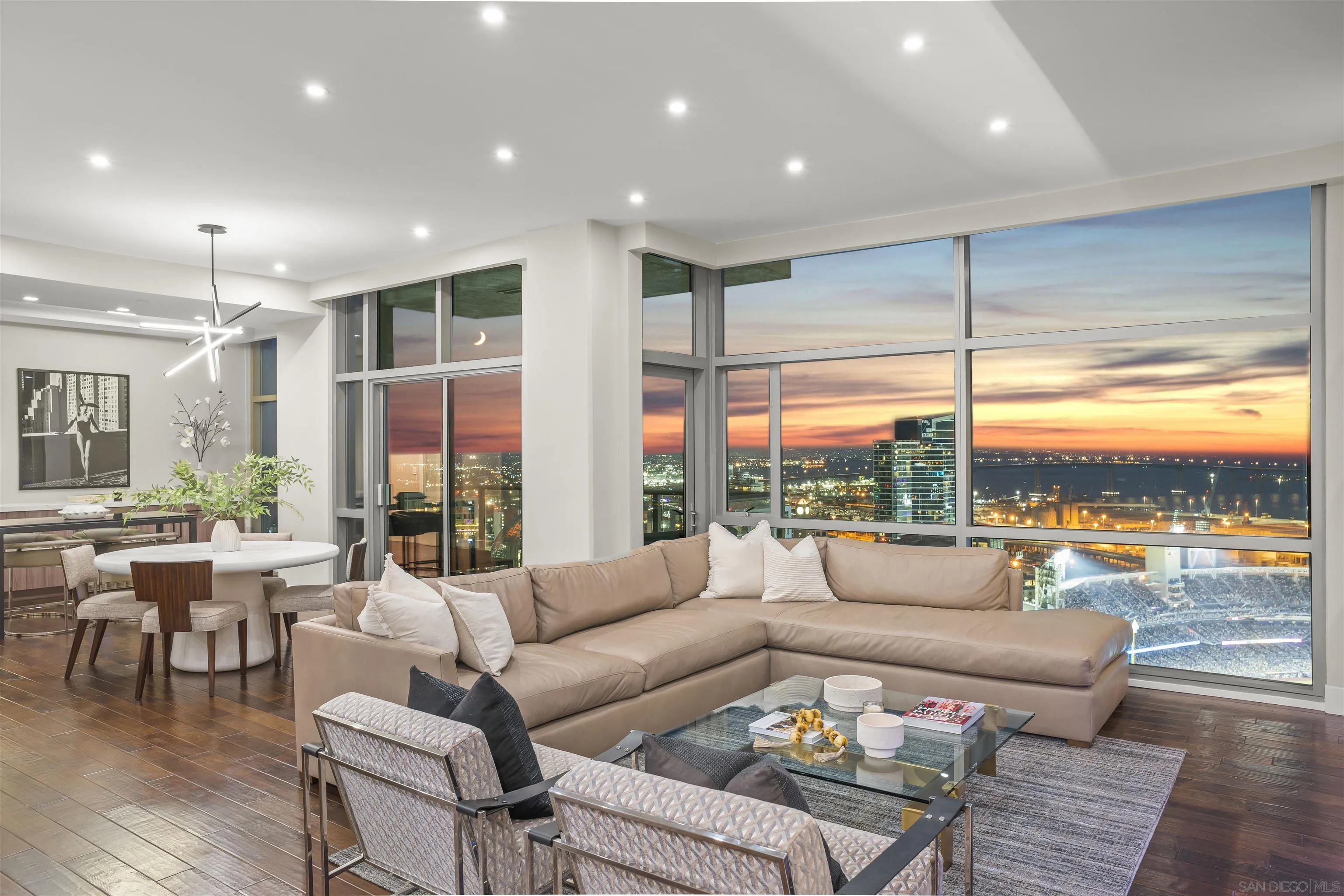 800 The Mark Ln Unit 3003