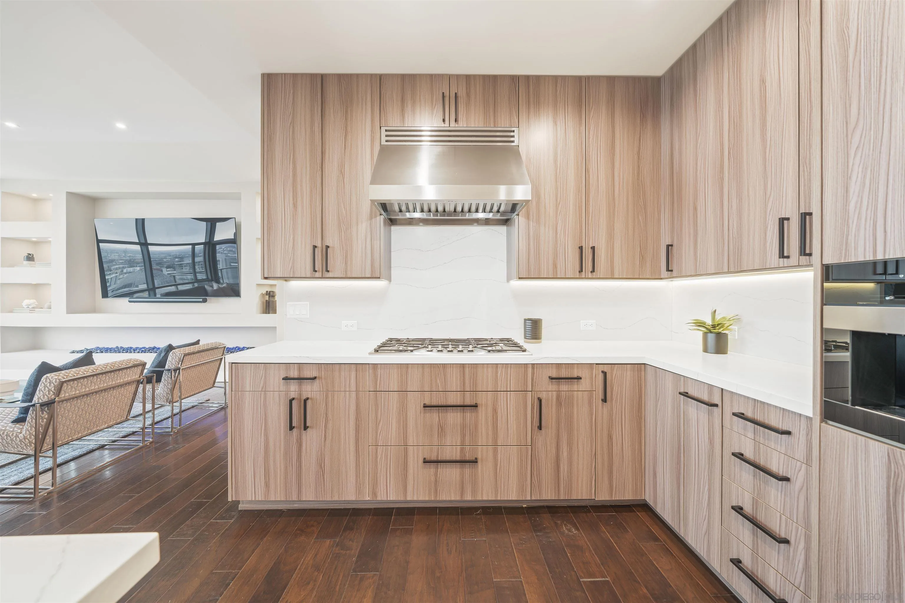800 The Mark Ln Unit 3003