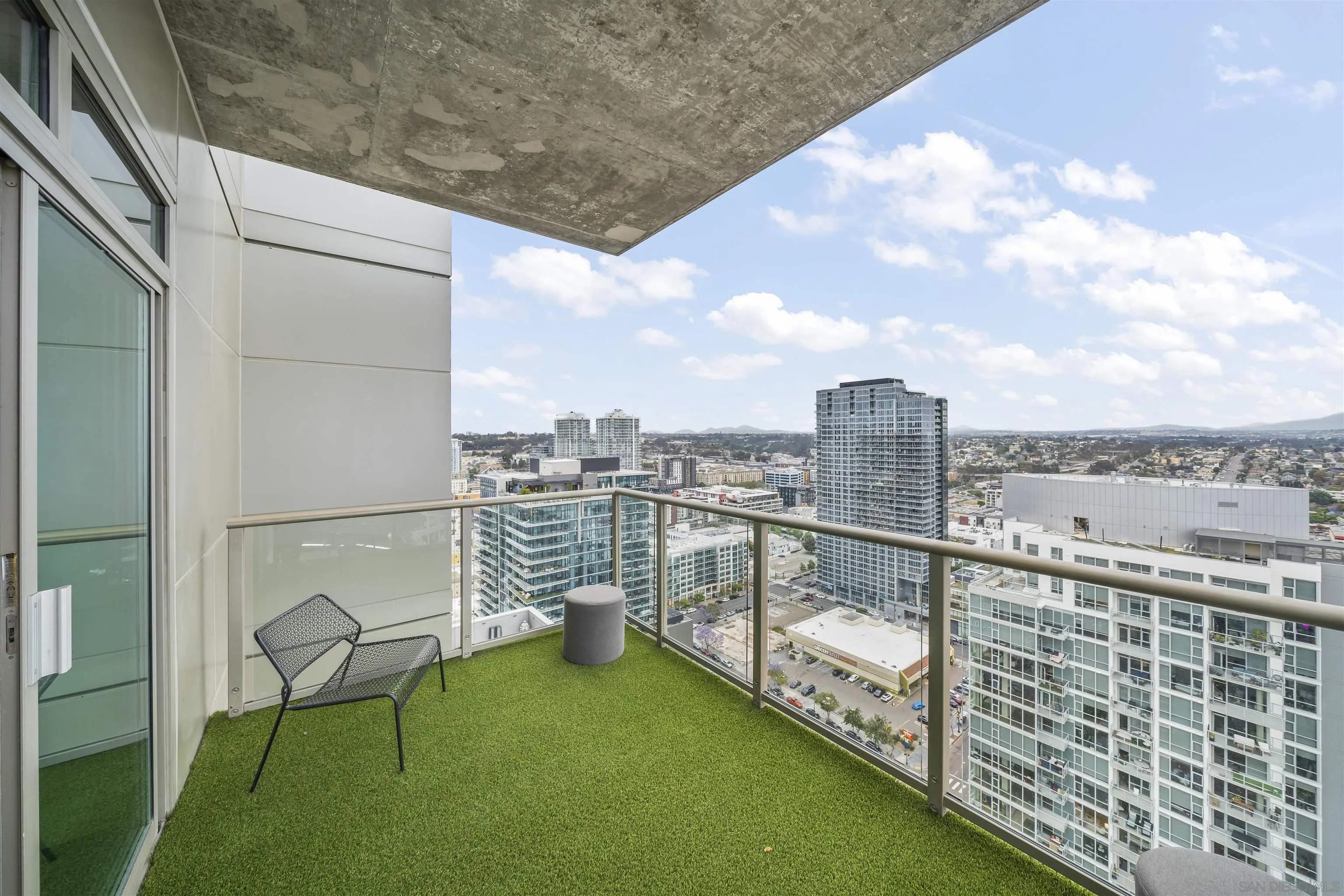 800 The Mark Ln Unit 3003